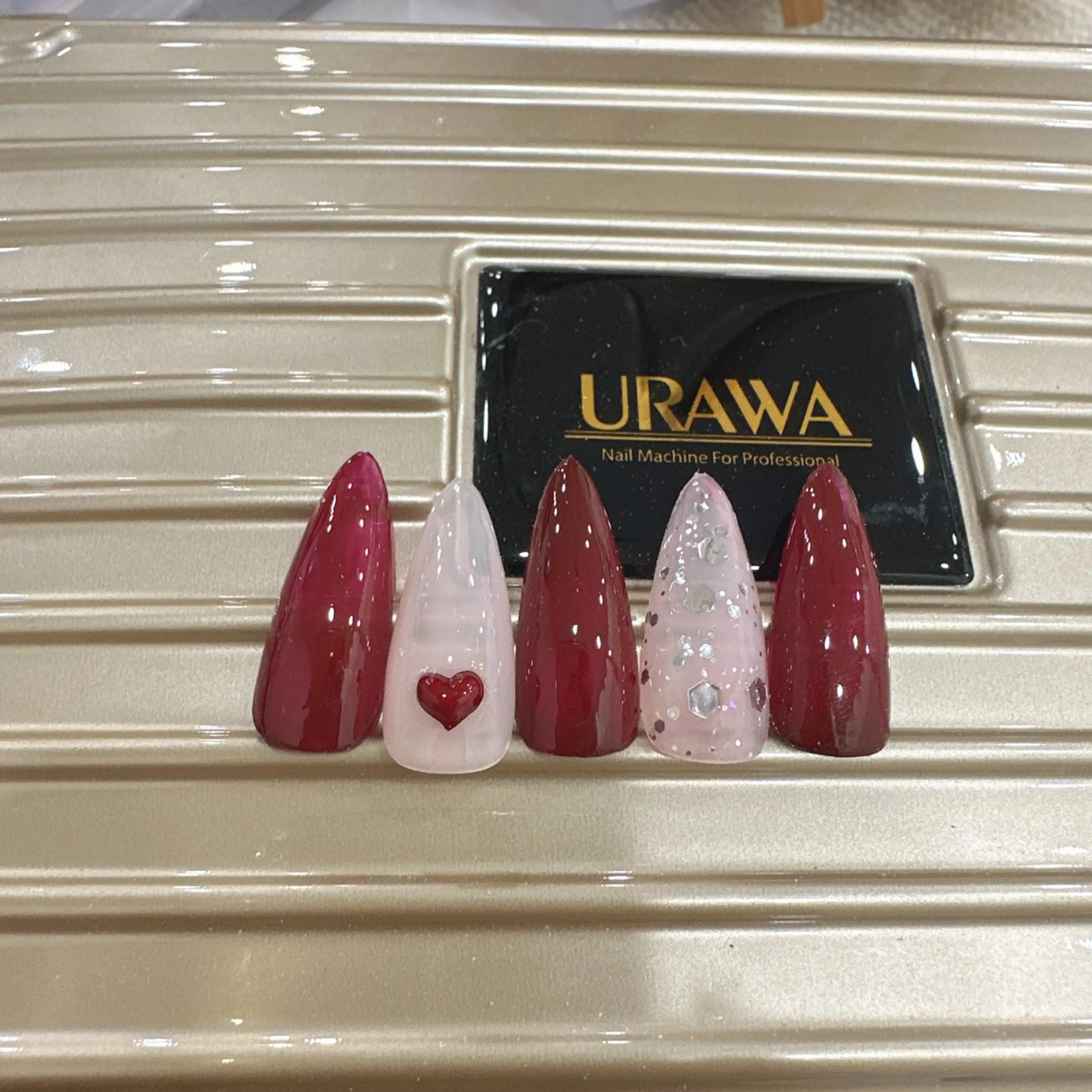 ネイル バレンタイン ハンドネイル Tracy SUIのネイルデザイン