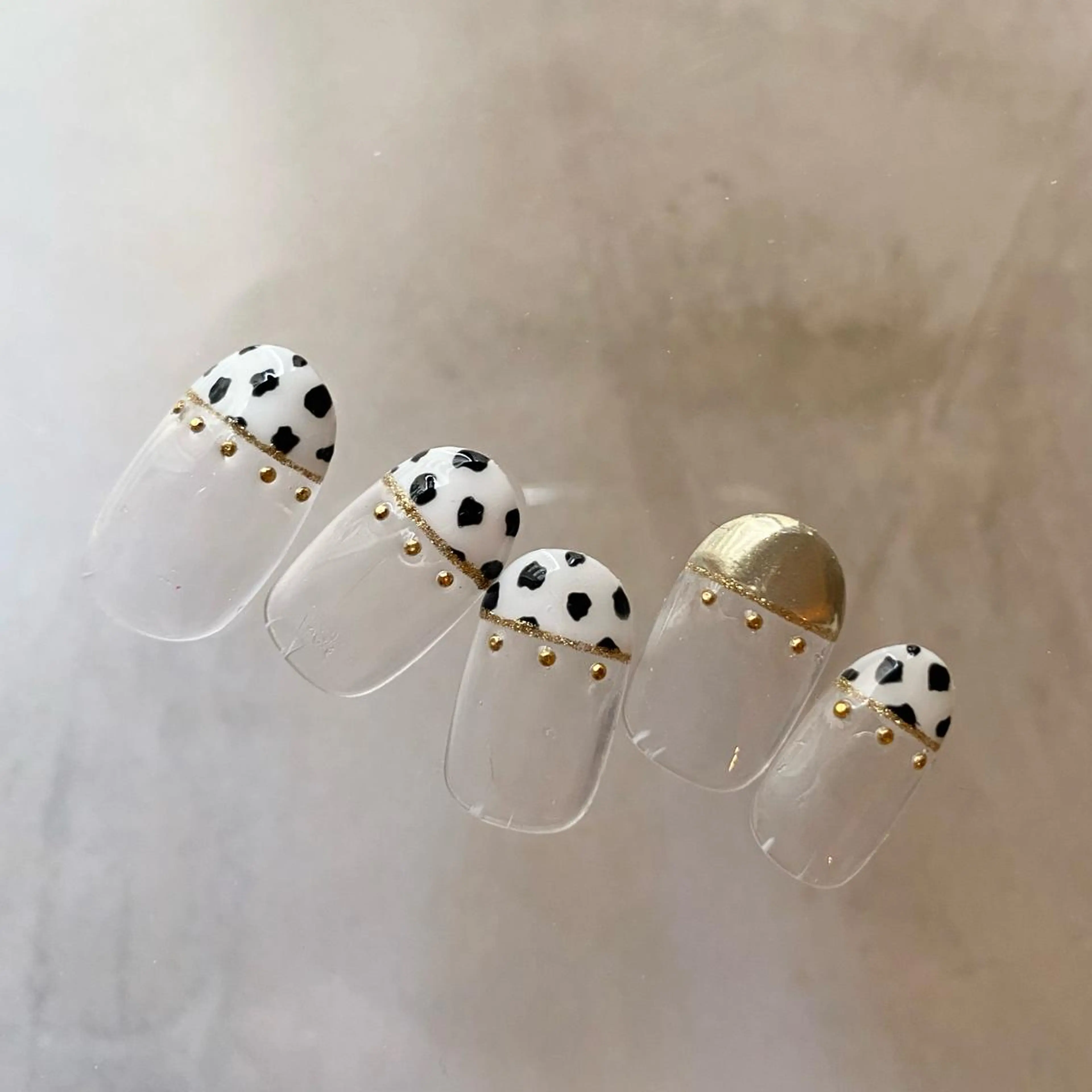 ネイル アートネイル フットネイル ニュアンスネイル 山田 貴子のネイルデザイン