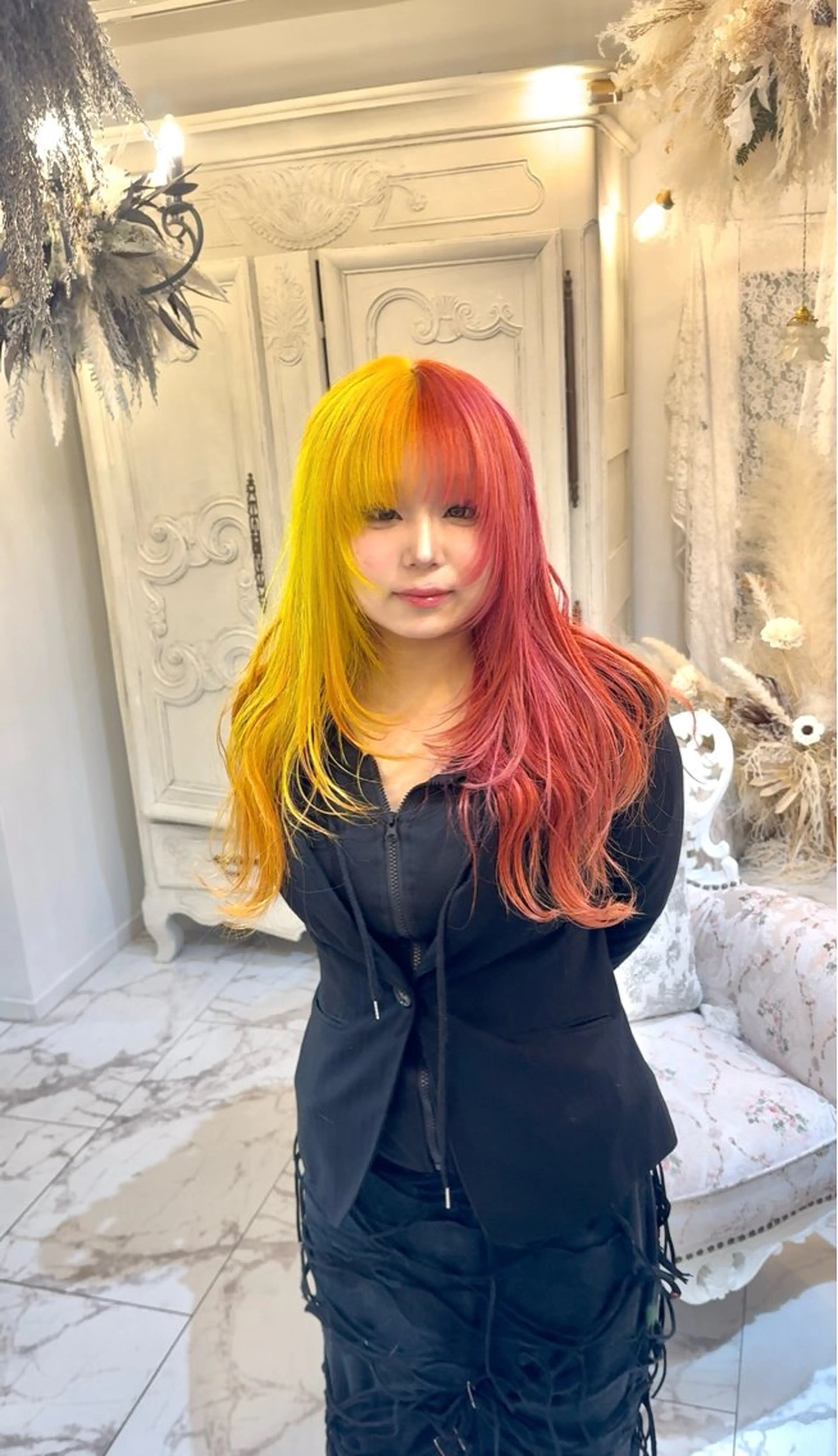 ロング カット ヘアカラー トリートメント Armoire所属・安藤悠里/ハイトーン /デザインカラーのヘアスタイル