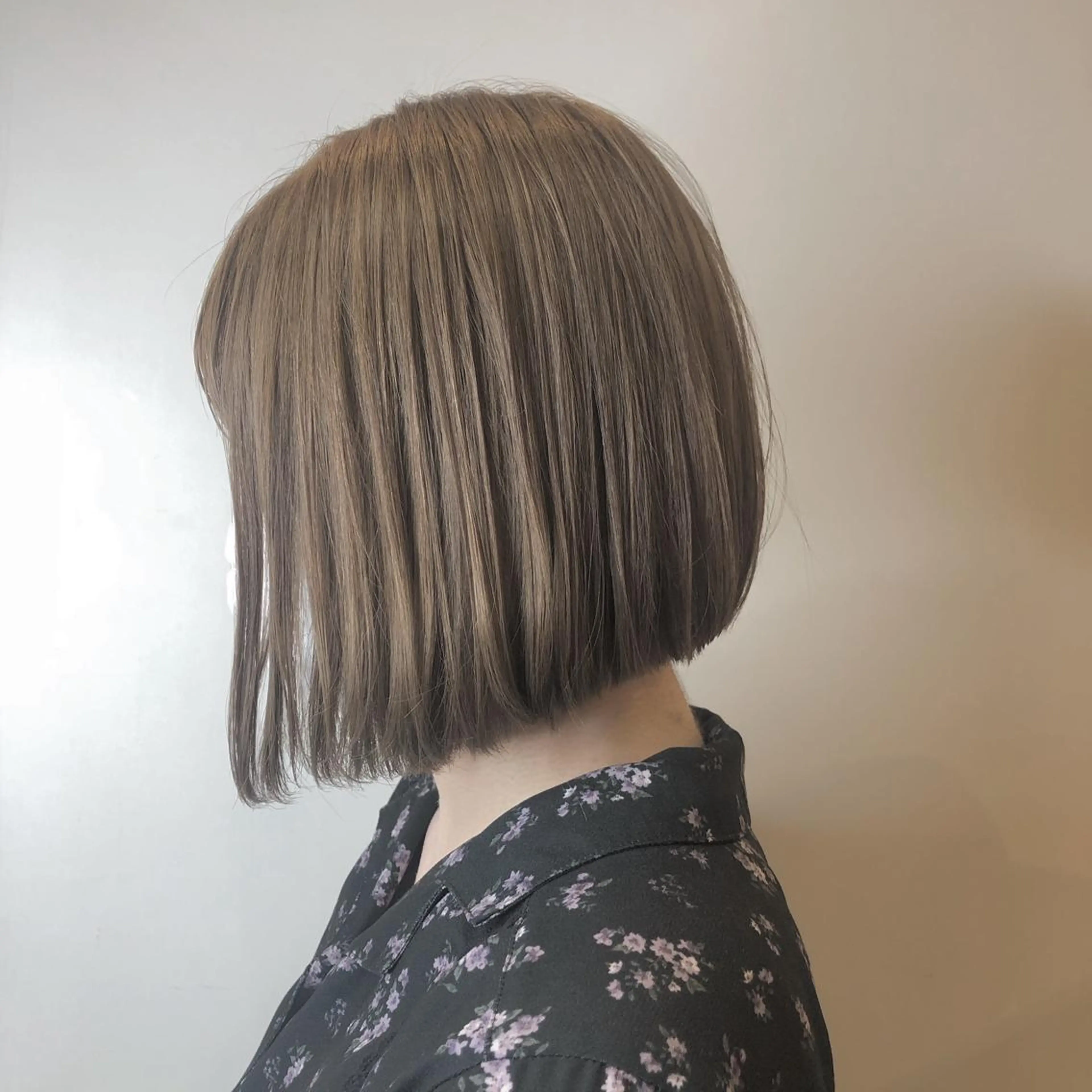 ミディアム カラー ベージュカラー ボブ 艶髪／シールエクステ 🌻ノゾミ🌻のヘアスタイル