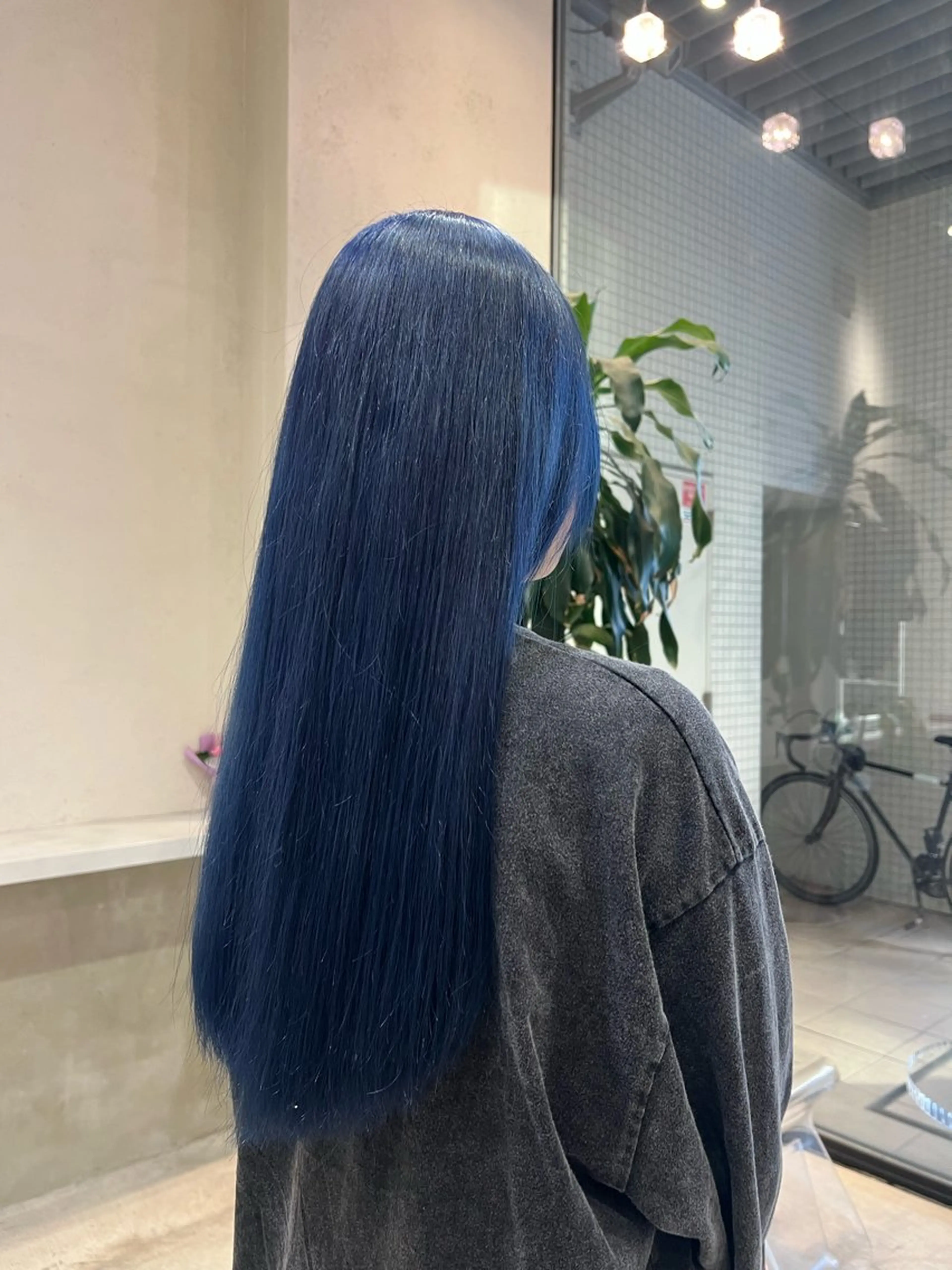 カラー llwy所属・名古屋デザイン SOLAのヘアスタイル