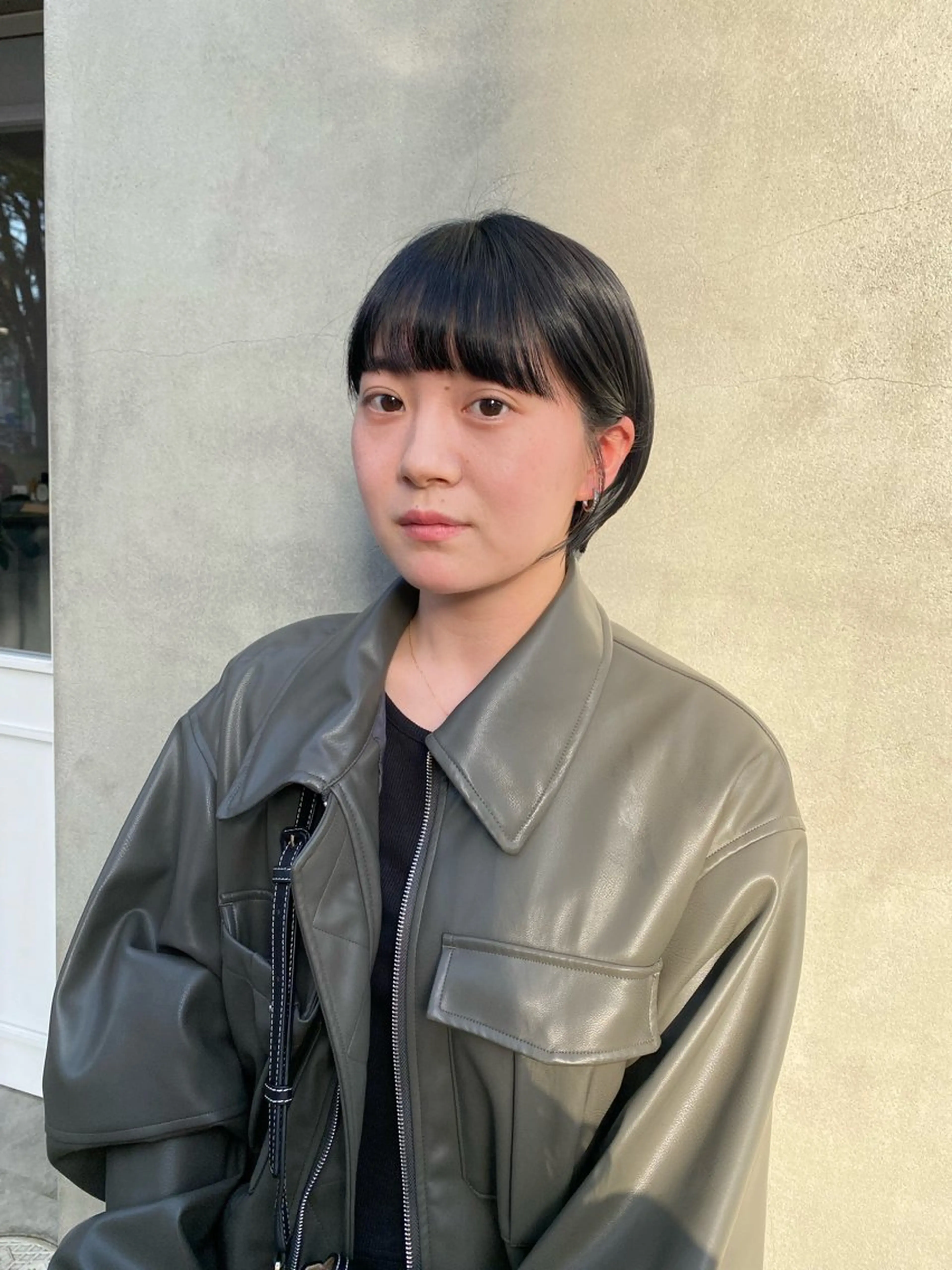 ショート カラー くせ毛 ショートヘア 縮毛矯正 カット ヘアカラー トリートメント SHICENEケイ レイヤーカット🦋のヘアスタイル