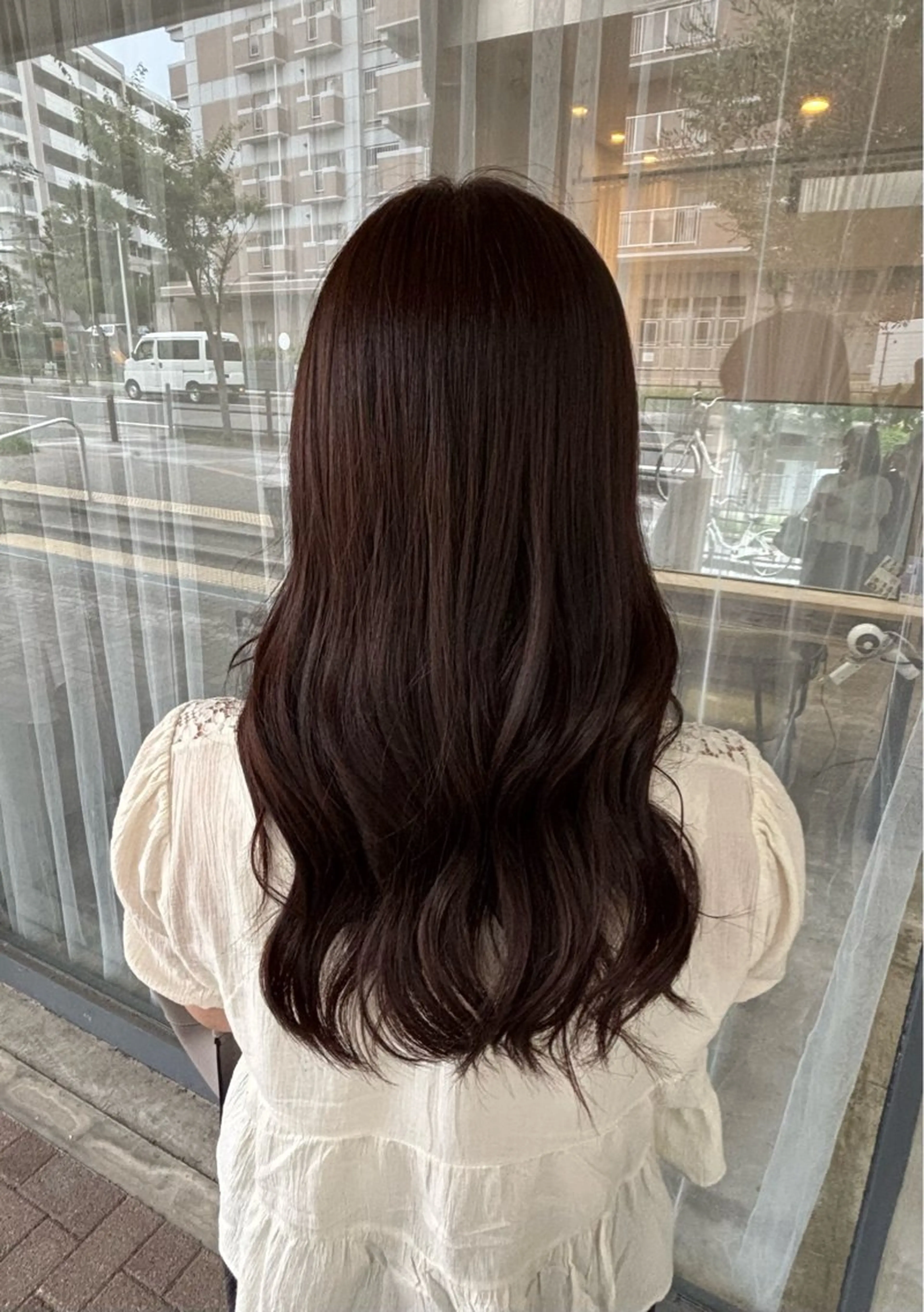 セミロング カラー 澁谷 彩音のヘアスタイル