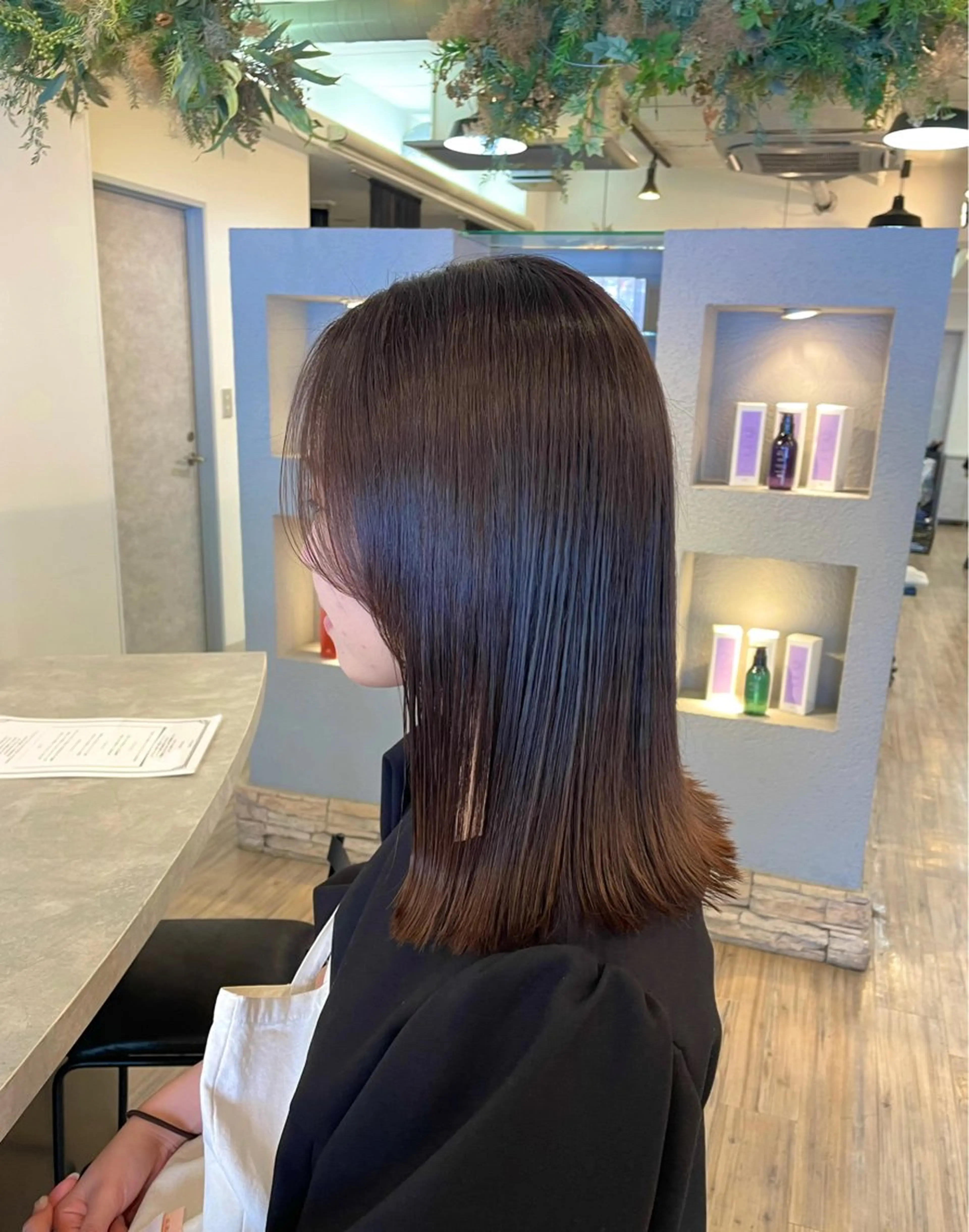 ミディアム カラー パーマ 縮毛矯正 VISAGE ba.sk 金子詩帆のヘアスタイル