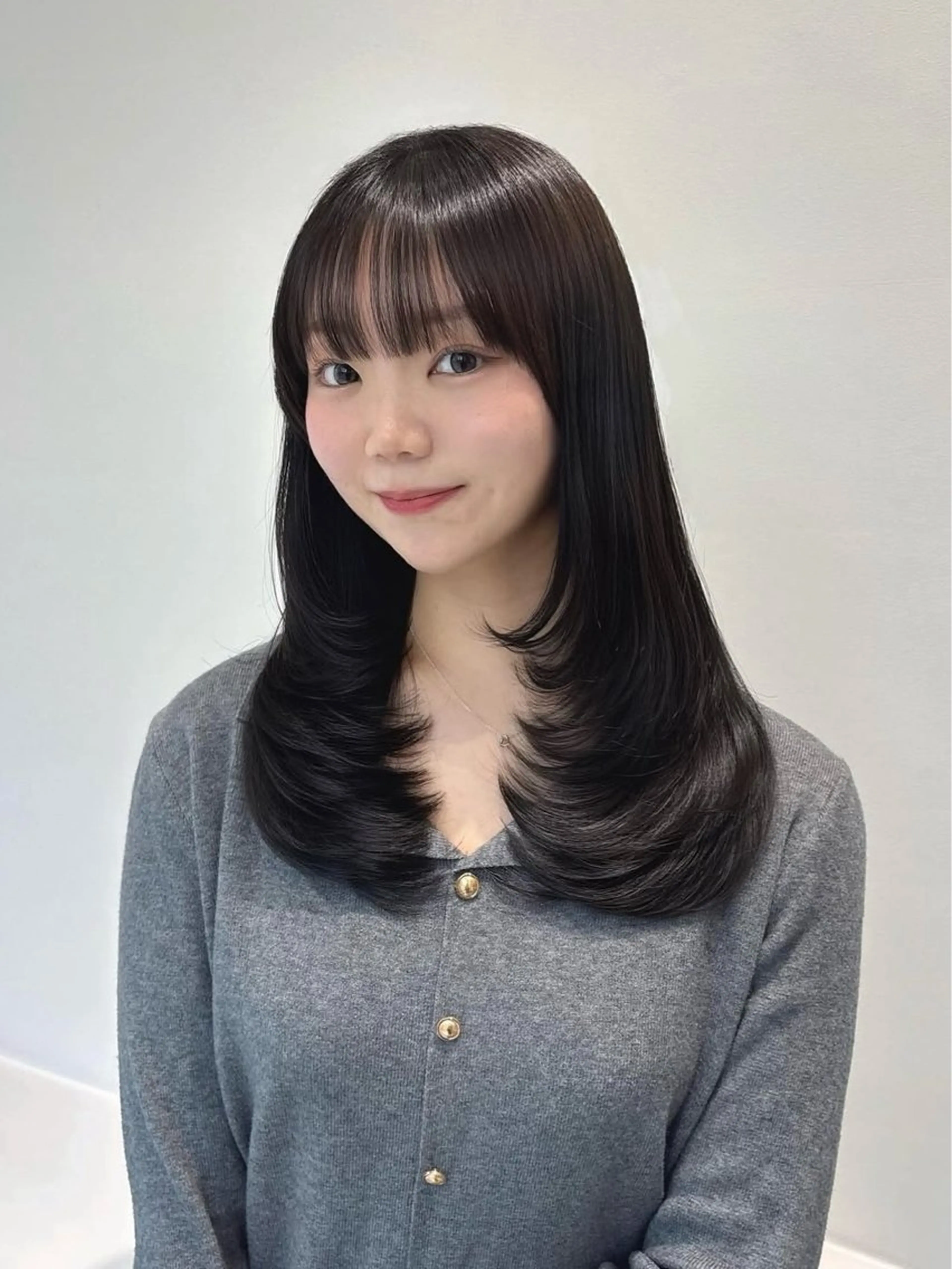 ロング カラー MINORI /レイヤーカットのヘアスタイル