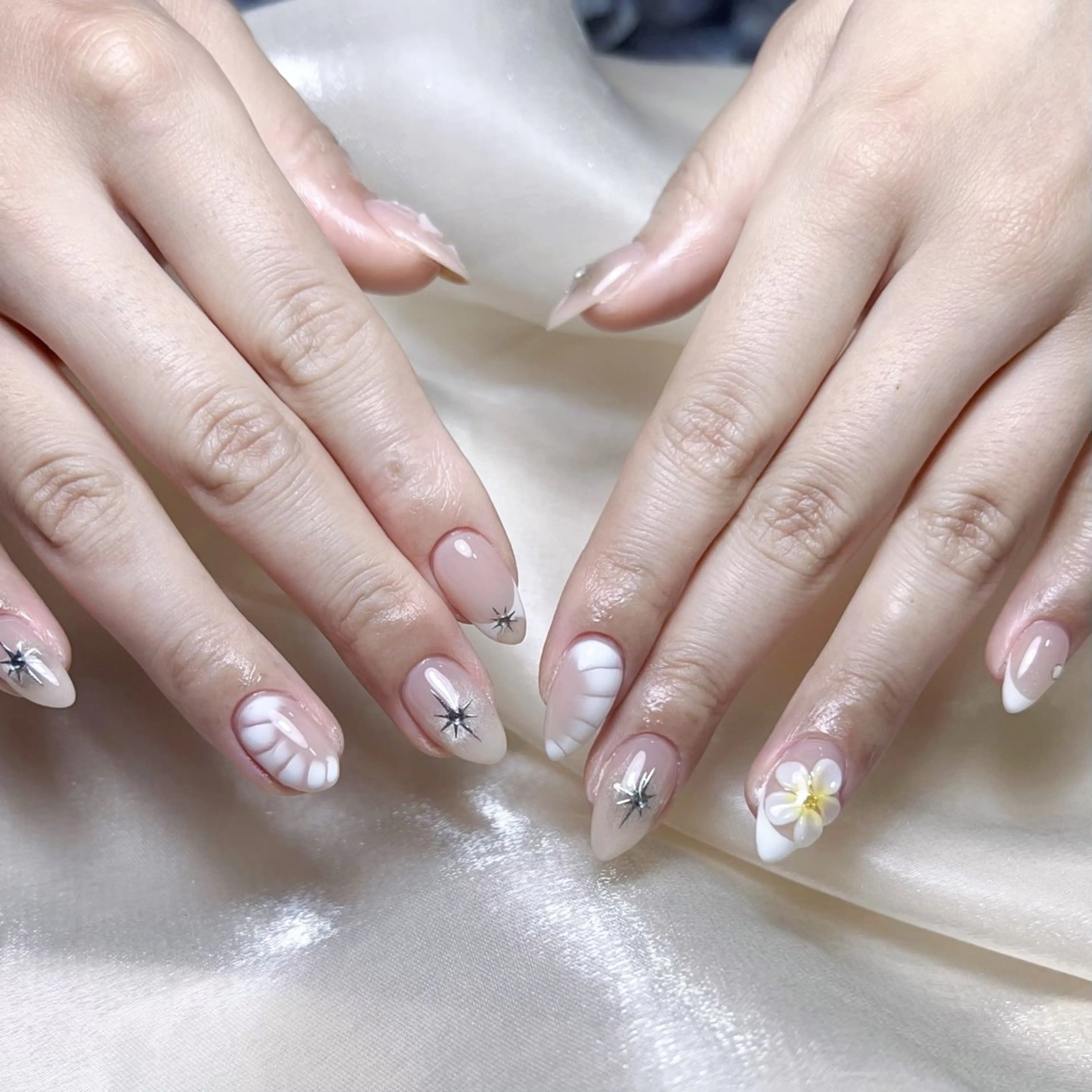 メンズ ネイル メンズ韓国風 アートネイル オーロラネイル ガーリー キラキラネイル ハンドネイル Nail salon 木にいるのネイルデザイン