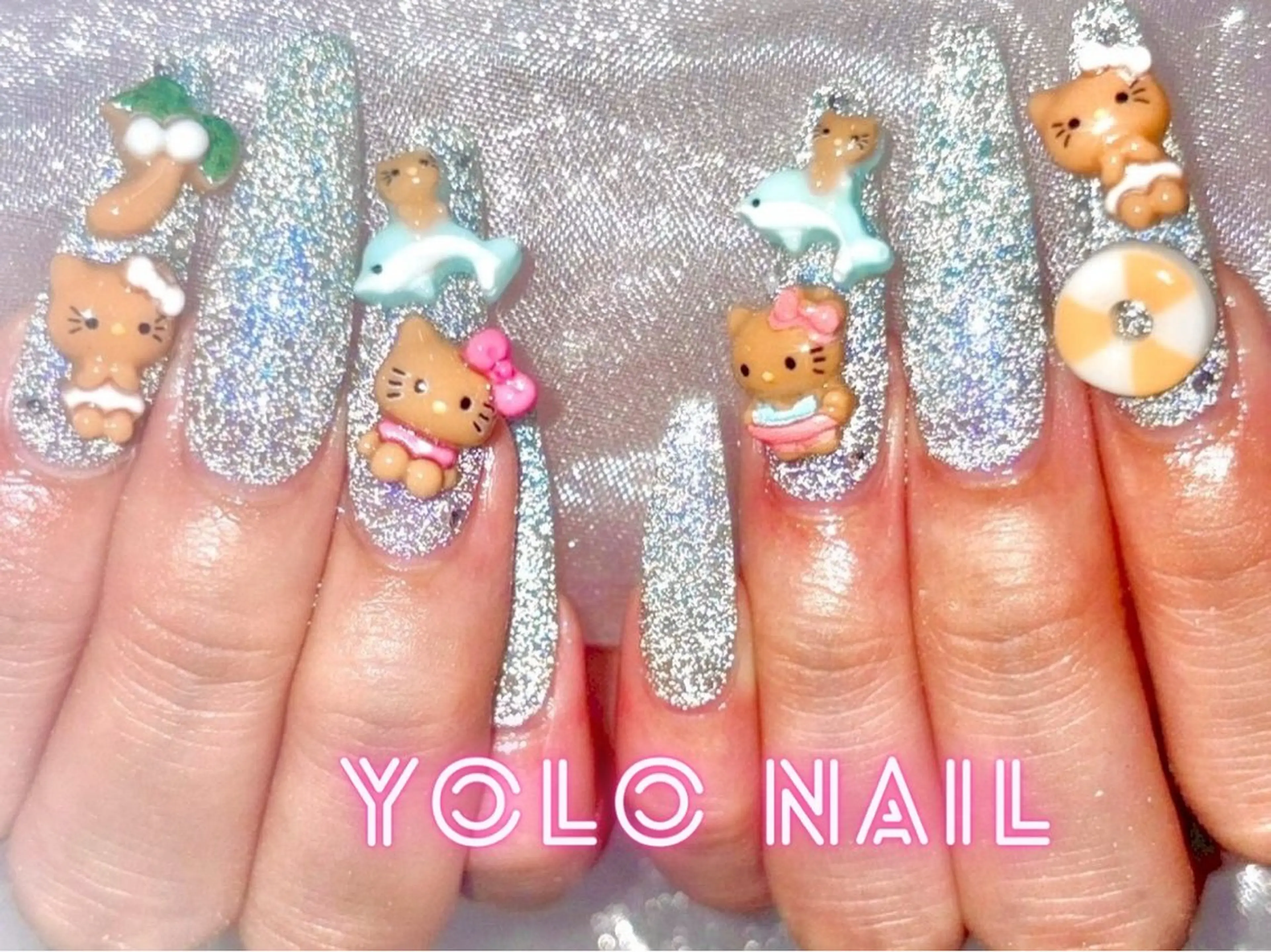 ネイル フラッシュネイル ラメ(グリッター) ハンドネイル YOLONAIL心斎橋店所属・田本 和音のネイルデザイン