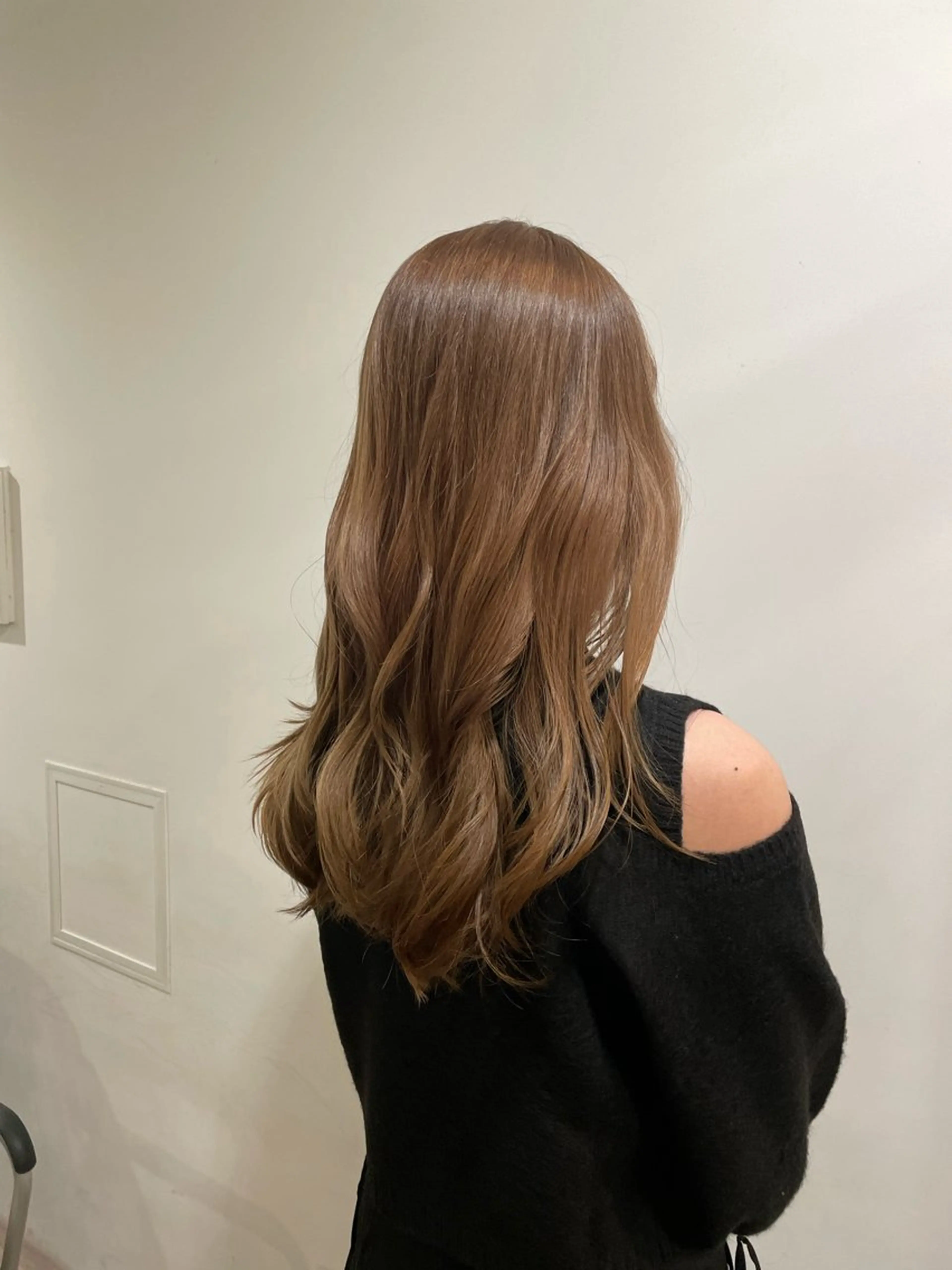 ロング ヘアカラー オオシマ ミユのヘアスタイル