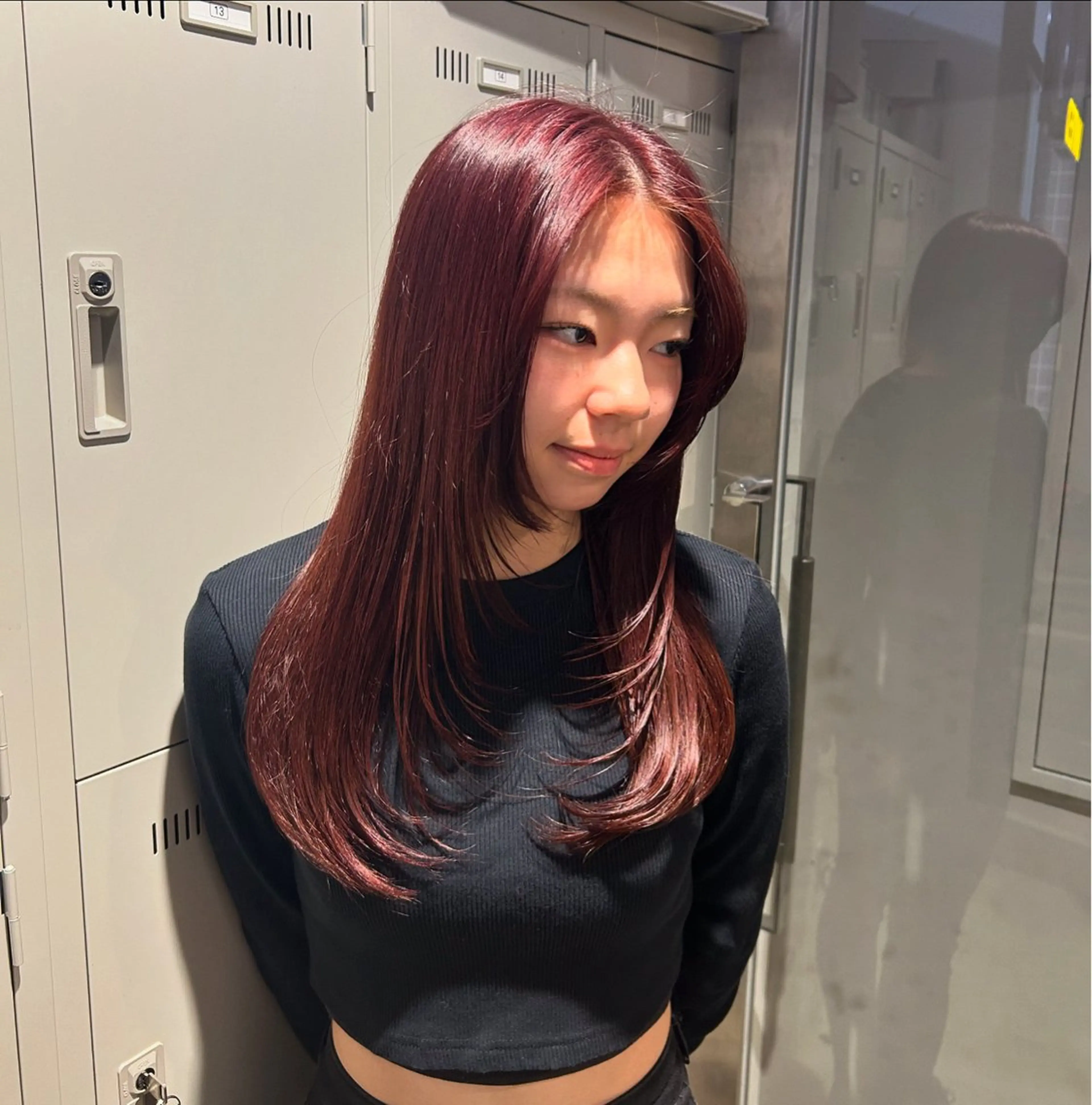 セミロング カラー レッドカラー 韓国風ヘア レイヤーカット ヘアカラー トリートメント ヘッドスパ ヘアセット 💎韓国/ レイヤー カット/ 暖色🫧のヘアスタイル