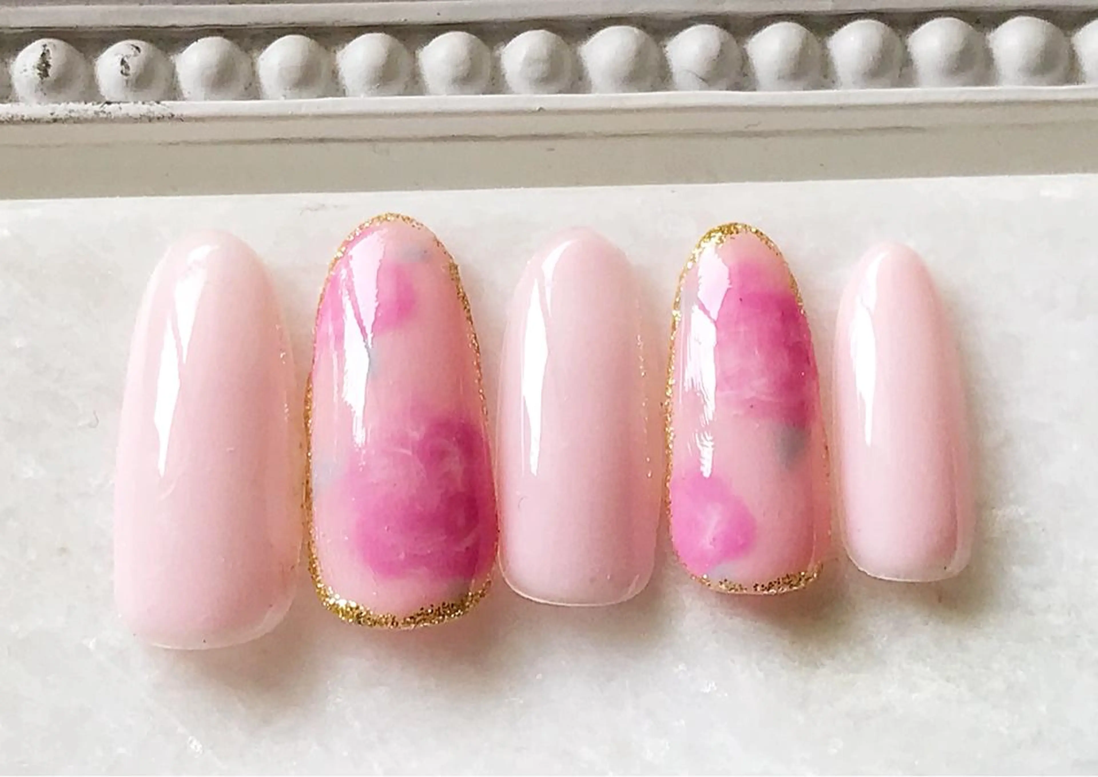 ネイル ジェルネイル パラジェル Satomi  のネイルデザイン