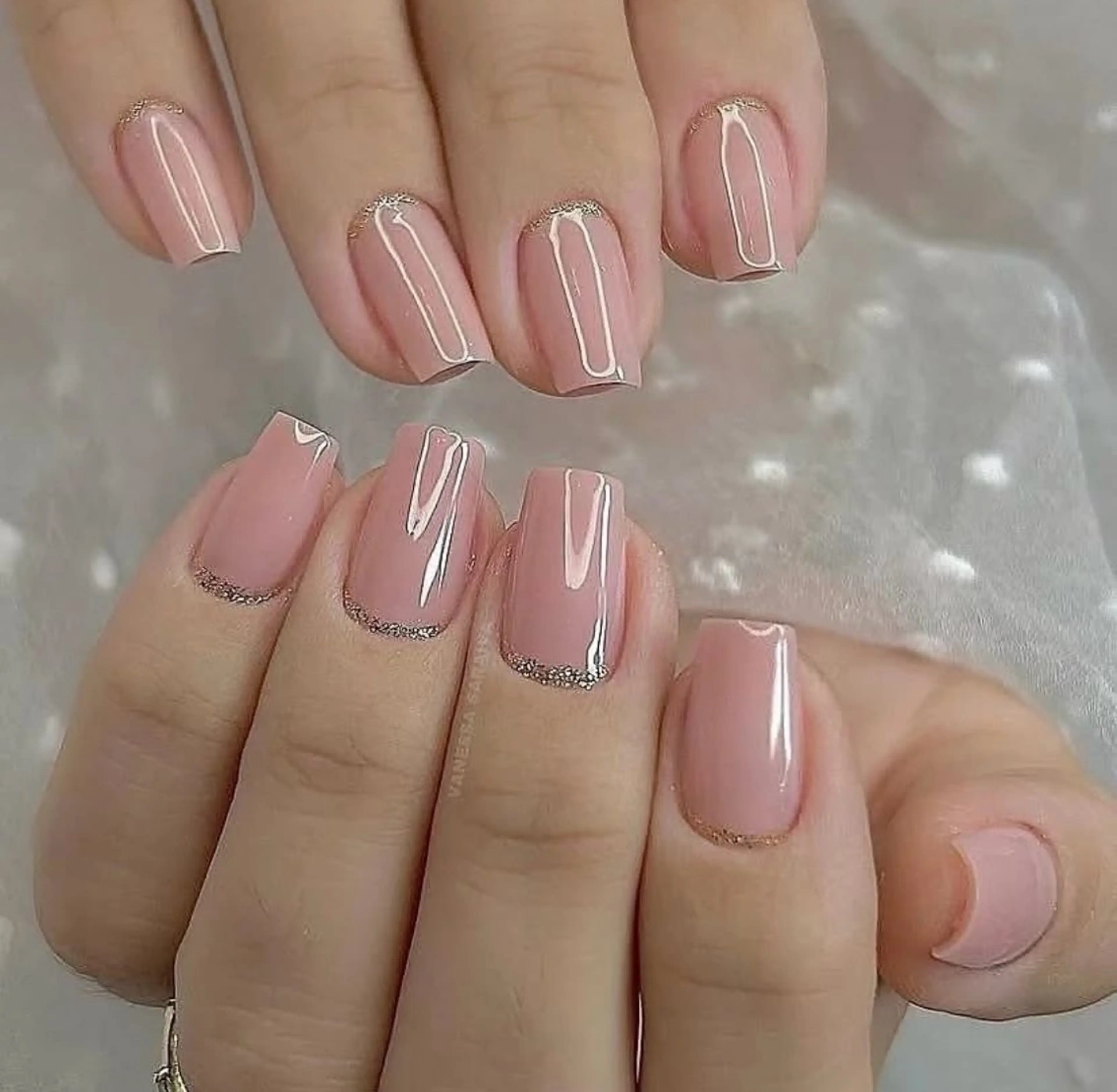 ネイル ワンカラーネイル ハンドネイル JISOO ANA.CHUOのネイルデザイン