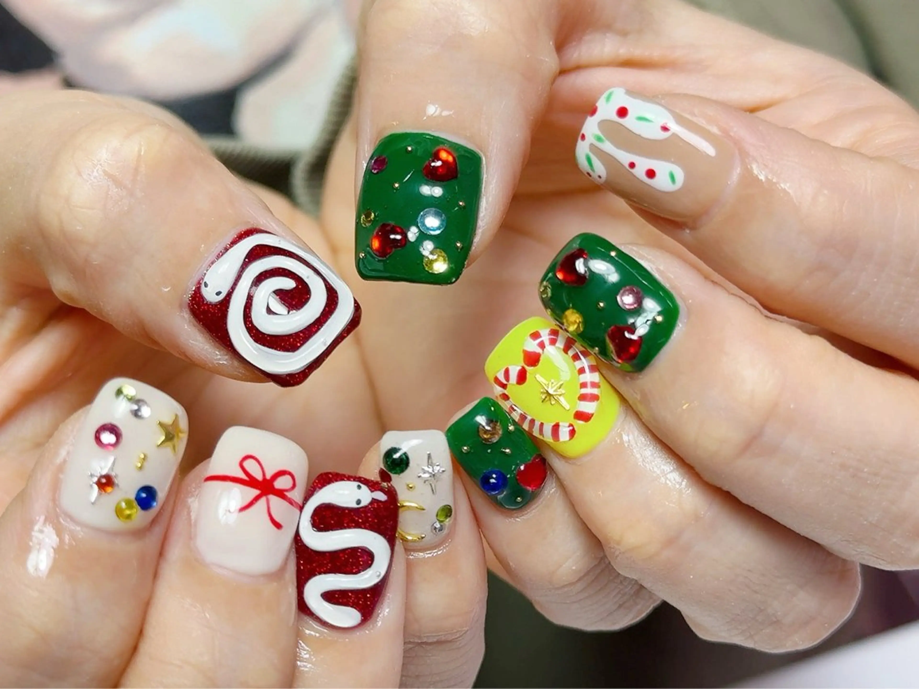 ネイル ハンドネイル Nail Atelier IamI所属・アイアムアイ 大村磨衣のネイルデザイン