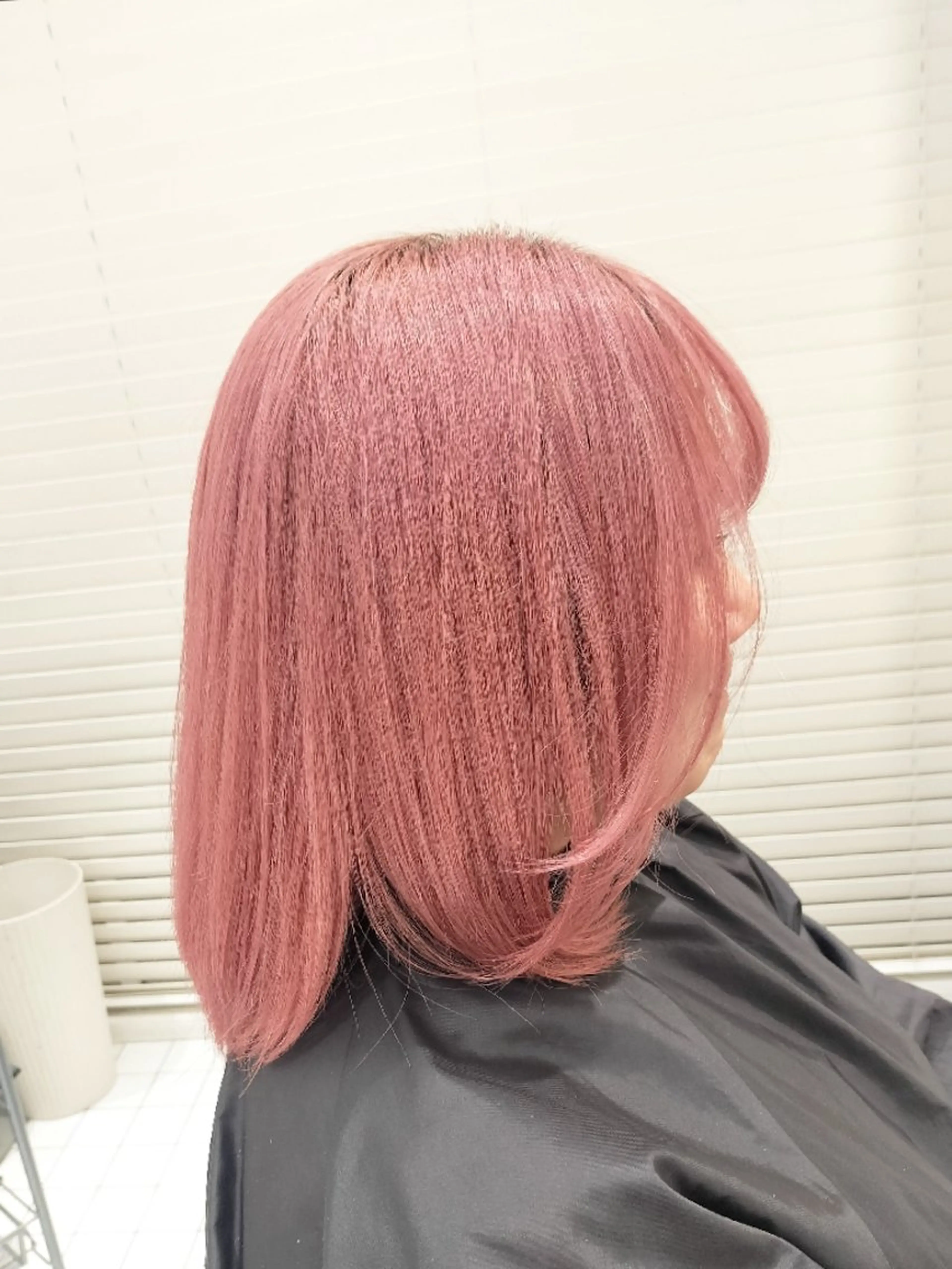 カラー ピンクカラー ヘアカラー ほんま ひろみのヘアスタイル