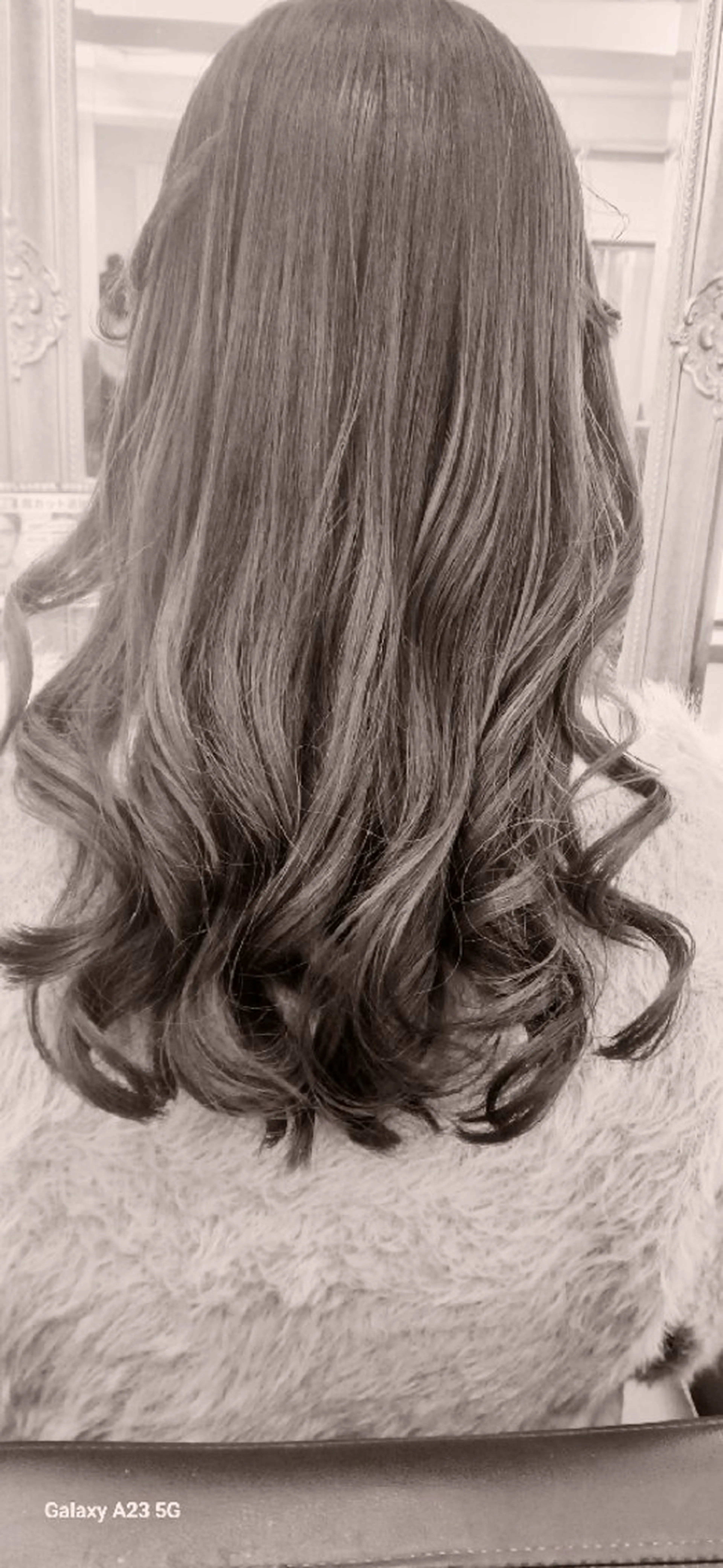 ロング カット ヘアカラー トリートメント ネオヘアー緑地公園所属・まつい ななえのヘアスタイル