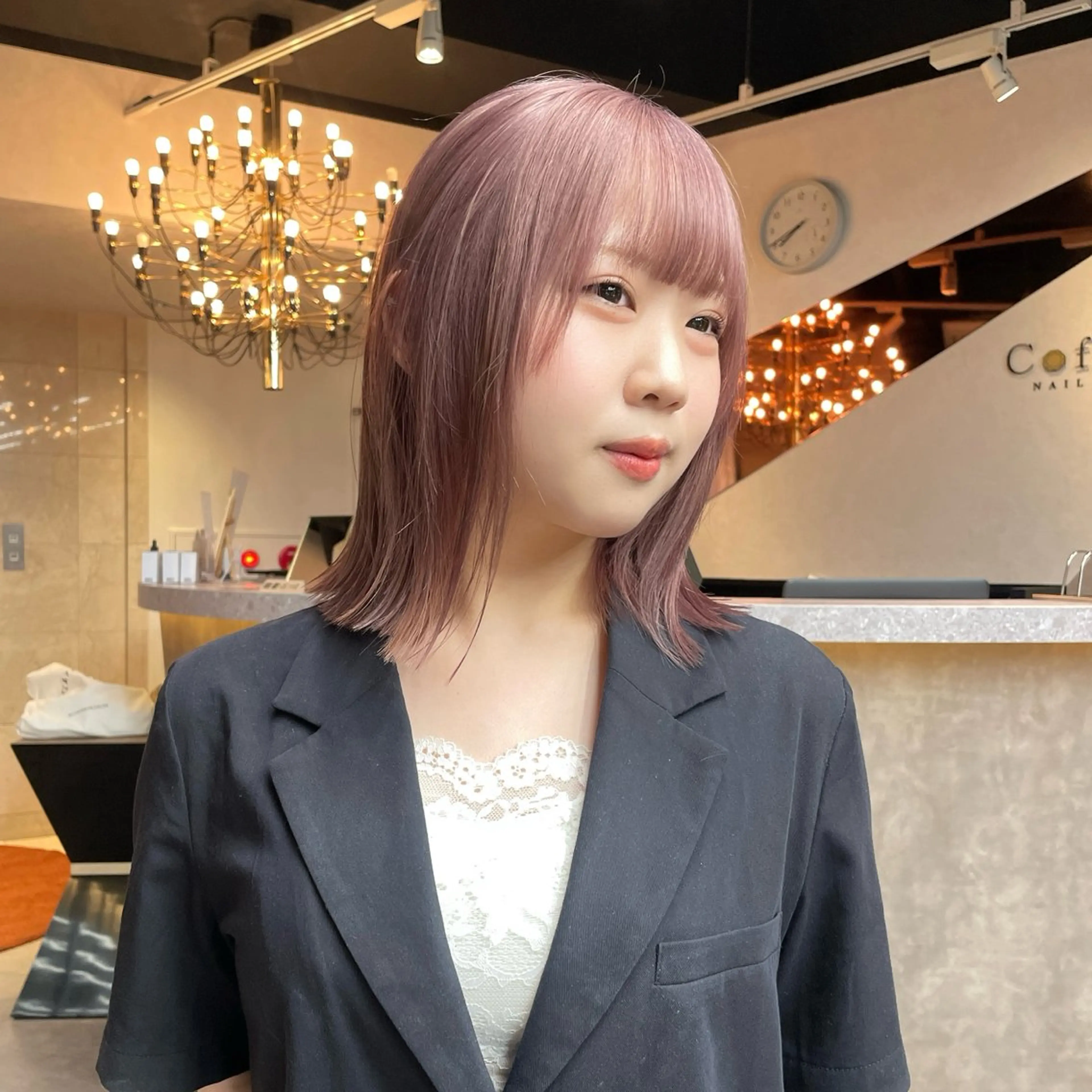 ミディアム カラー カット ヘアカラー トリートメント 透明感/ベージュ/ 艶髪/ボブ🫧門脇由のヘアスタイル