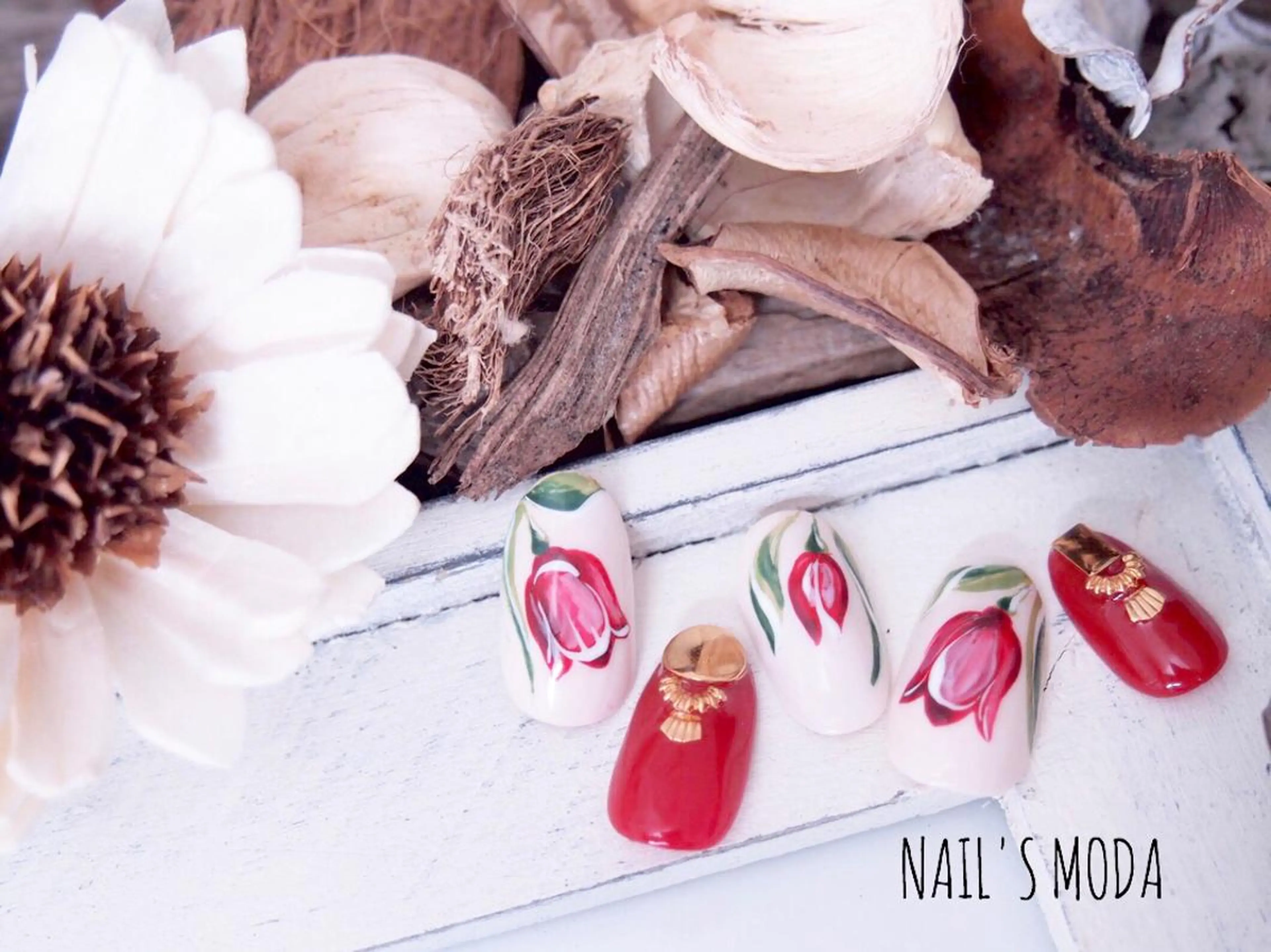 ネイル NAIL'S MODAのネイルデザイン