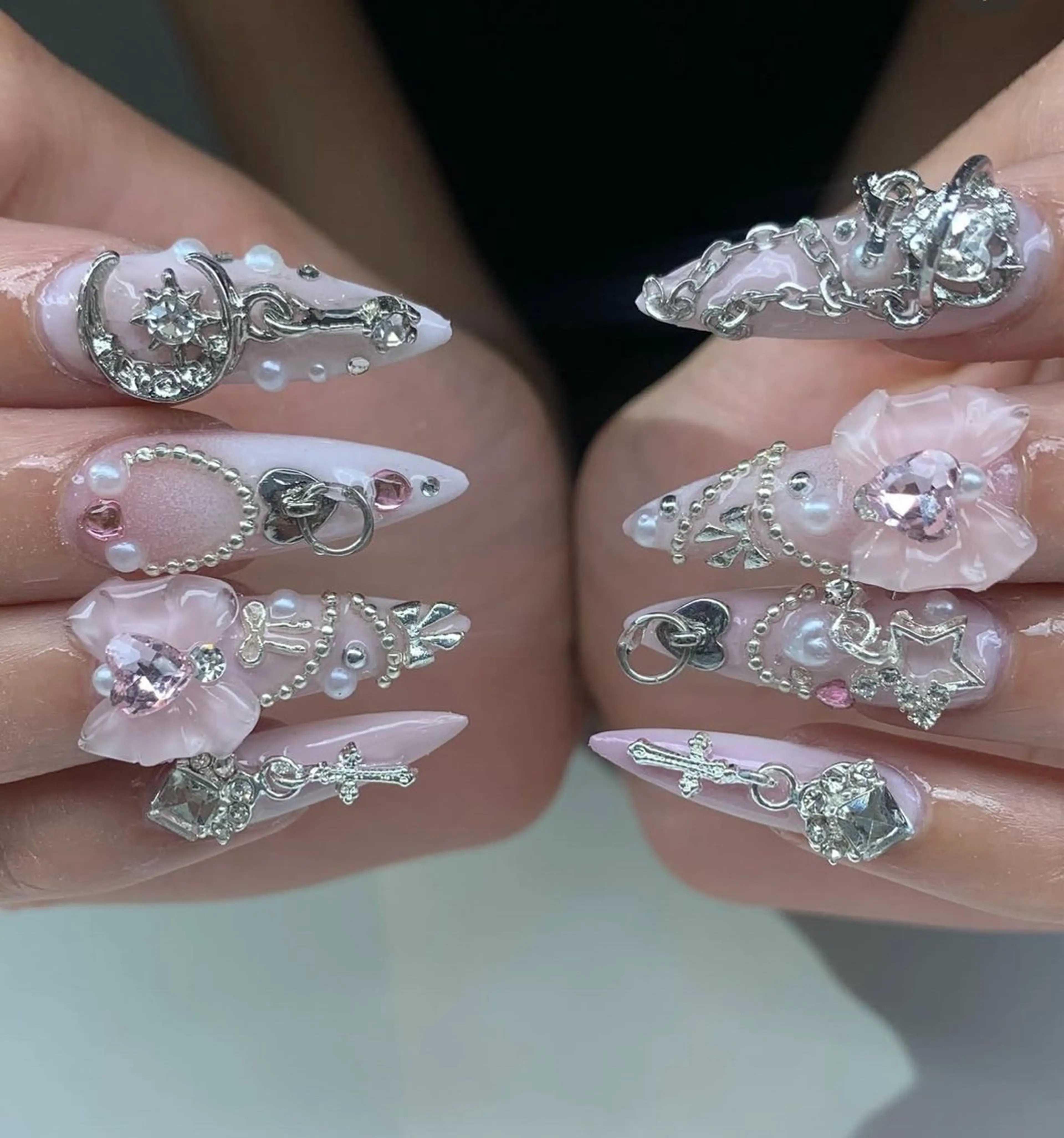 ネイル アニマル柄 オーロラネイル チークネイル フラッシュネイル ジェルネイル ハンドネイル Hina 池袋のネイルデザイン