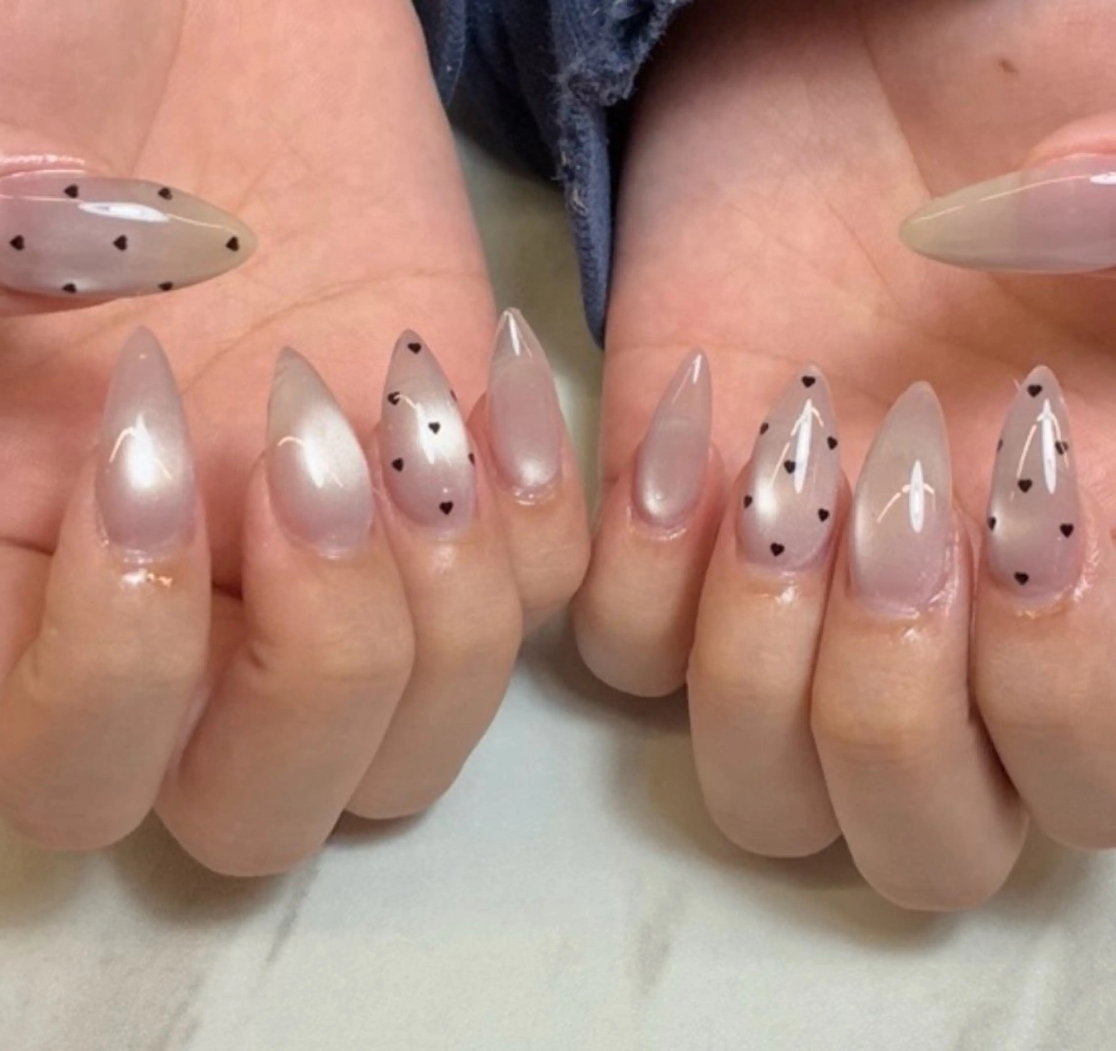 ネイル ハート ハンドネイル さき🌼 堺筋本町ネイルサロンのネイルデザイン