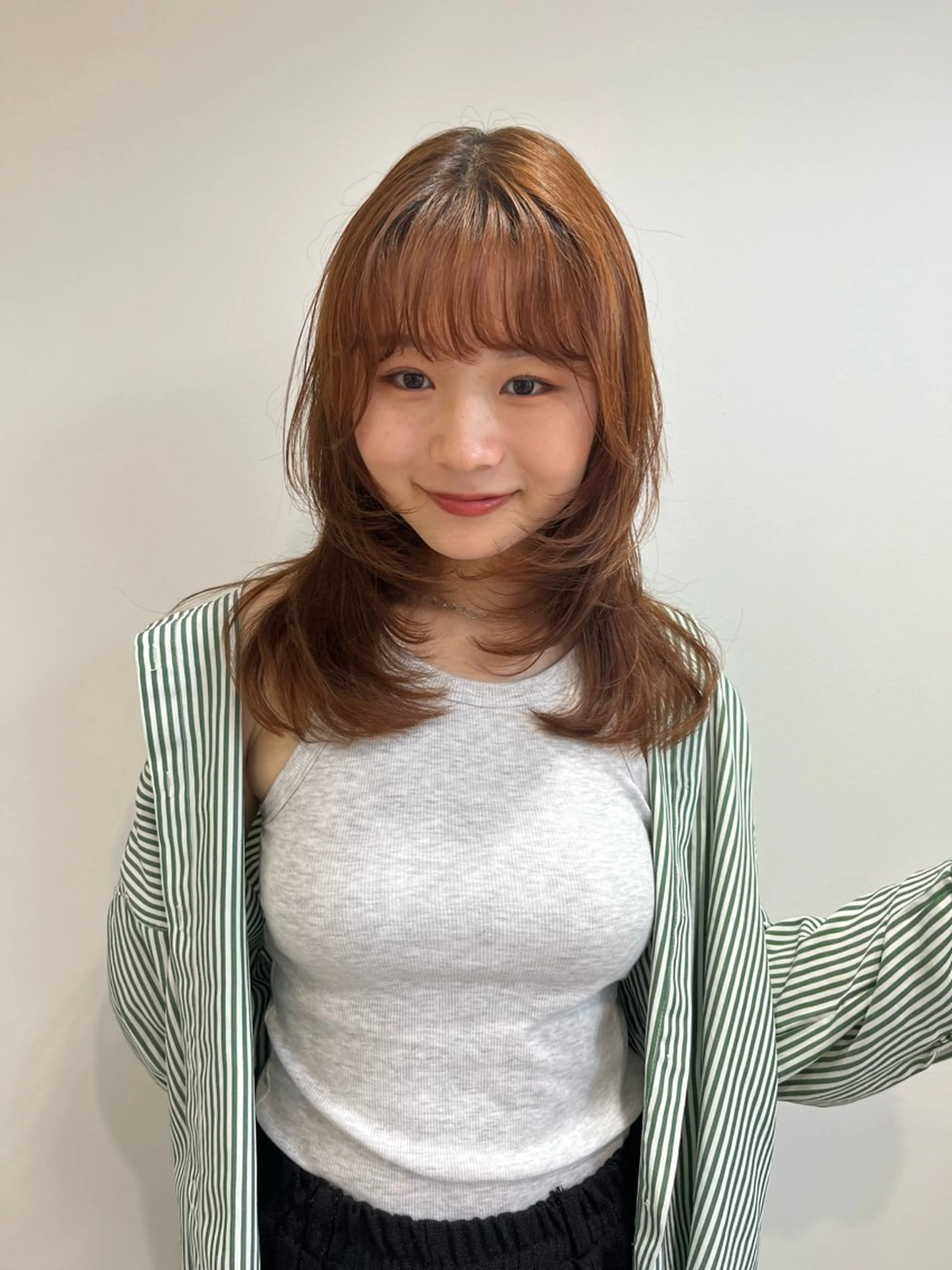 セミロング セミロングパーマ ♥️透明感×抜け感 ベージュ/佑珠♥️のヘアスタイル