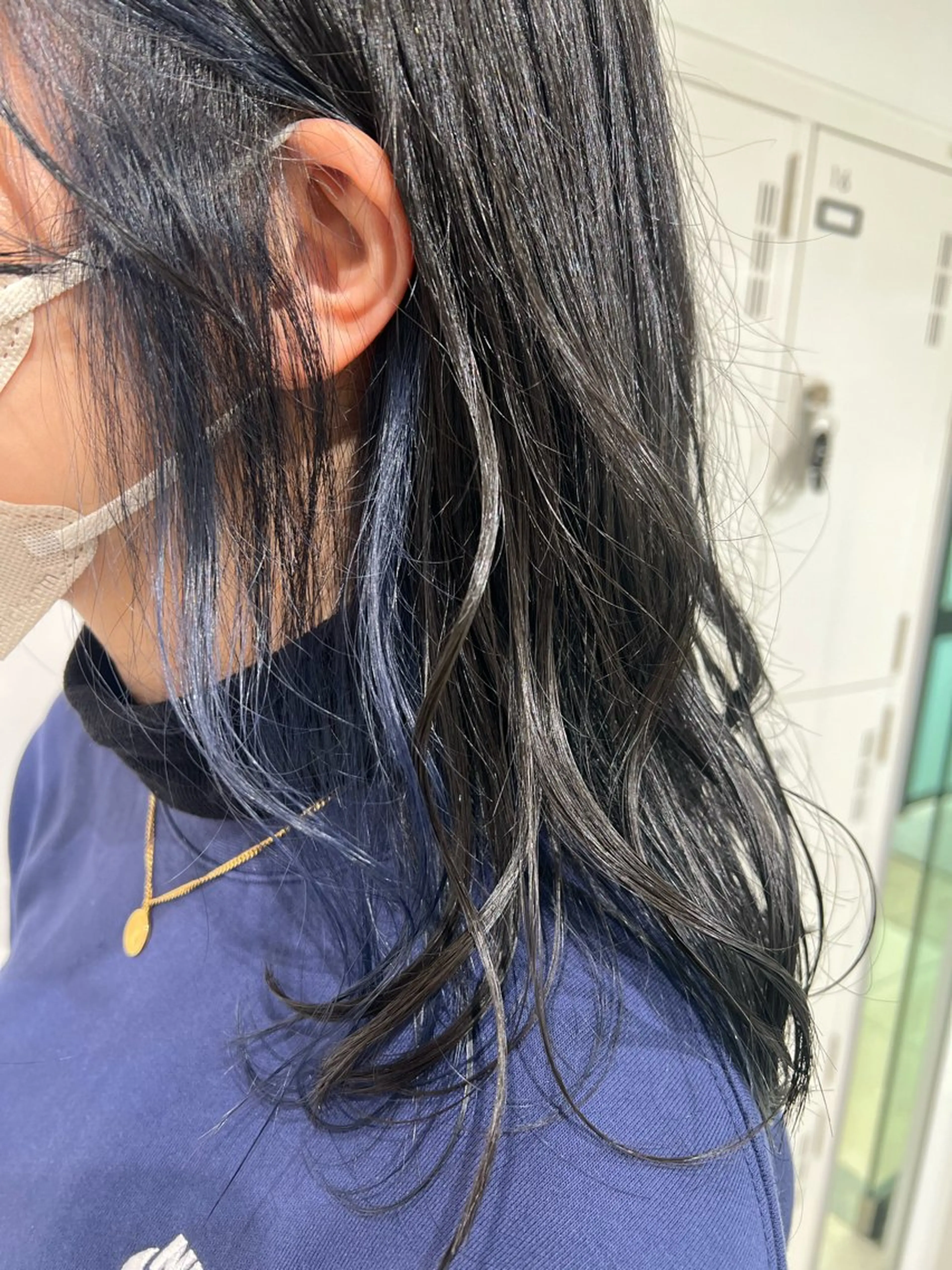 セミロング カラー 透明感カラー イヤリングカラー グレージュ イルミナカラー ネイビーカラー ヘアカラー トリートメント 【暖色カラー特化】 中山由梨のヘアスタイル