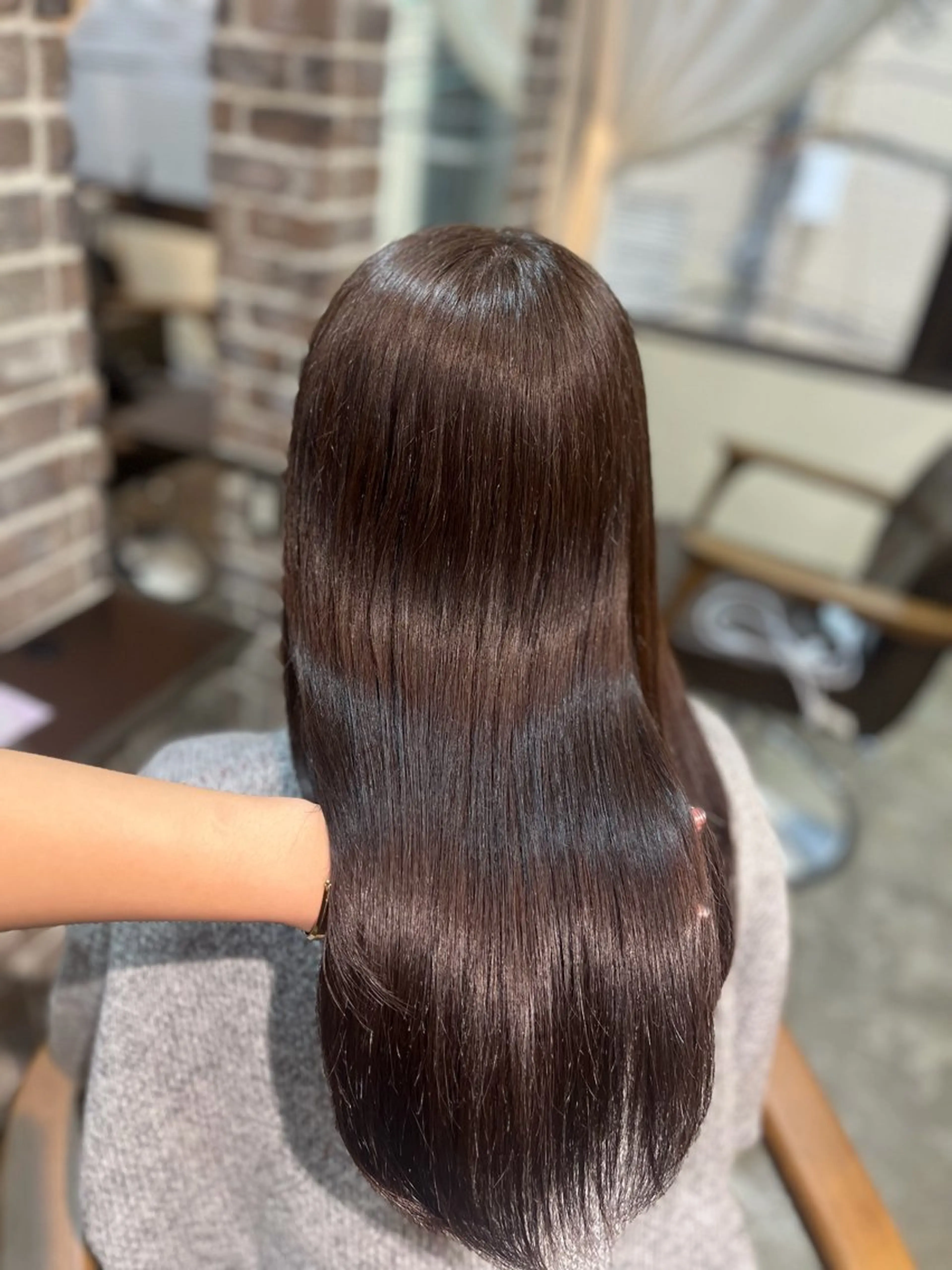 ロング カラー ブラウンカラー 透明感カラー カット ヘアカラー トリートメント メンズパーマ/縮毛 矯正/徳田真緒のヘアスタイル