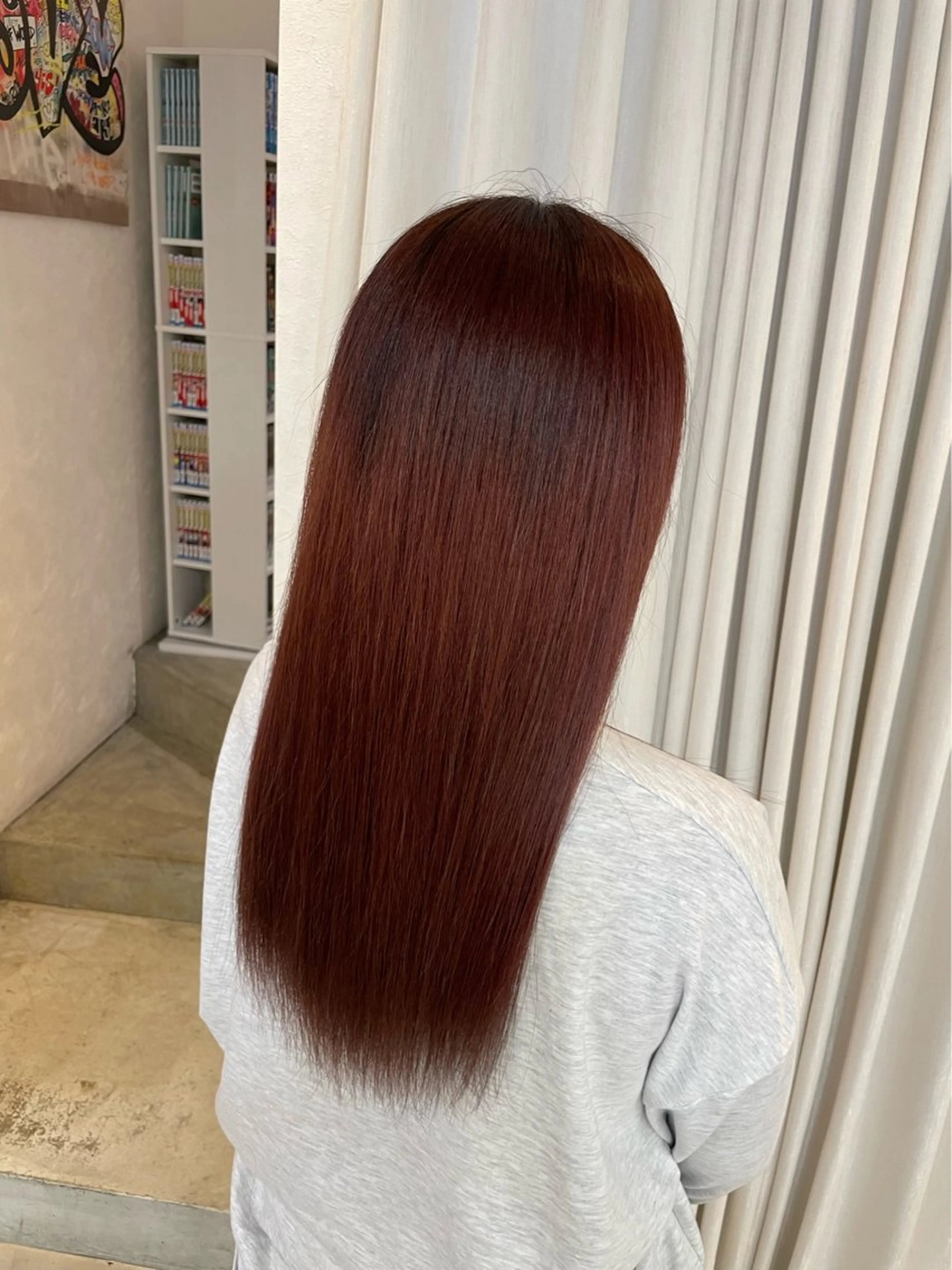 ロング カラー レッドカラー 安井まゆ _Box mico.のヘアスタイル