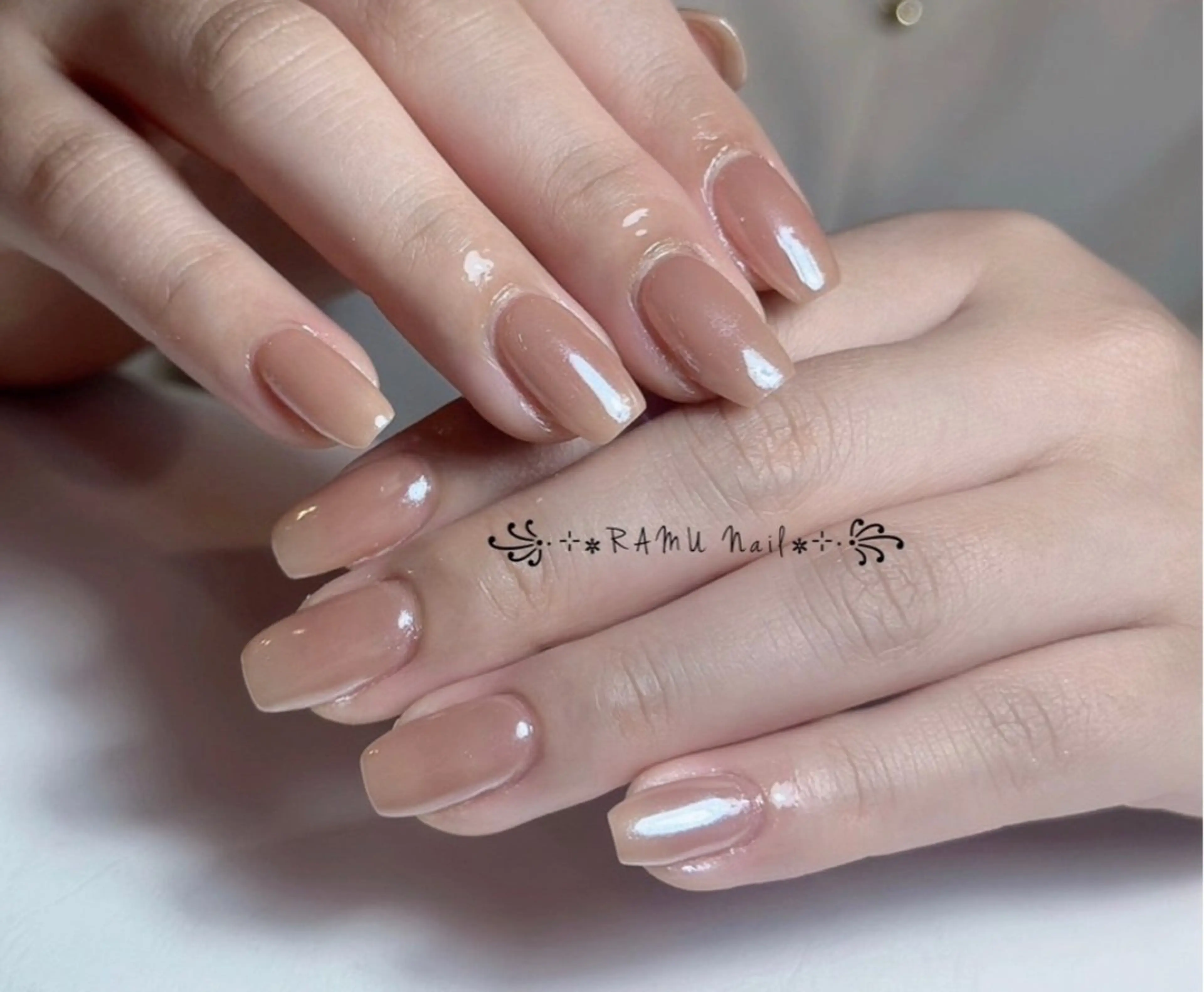 ネイル チークネイル フレンチネイル グラデーション キラキラネイル 韓国ネイル ハンドネイル RAMU_Nail 池袋店のネイルデザイン