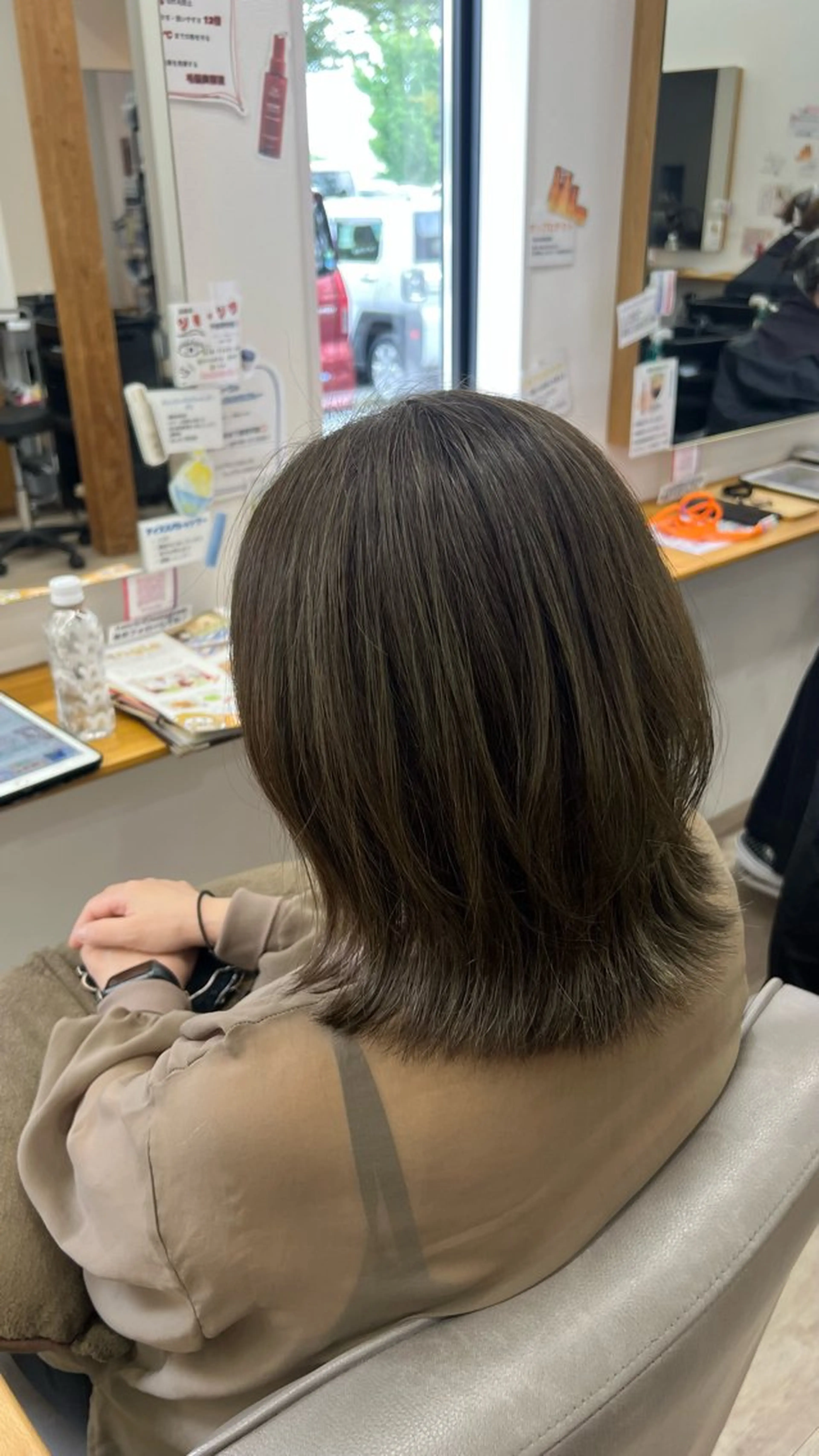 ミディアム カラー ヘアカラー 山下 稚葉 艶髪/透明感カラーのヘアスタイル