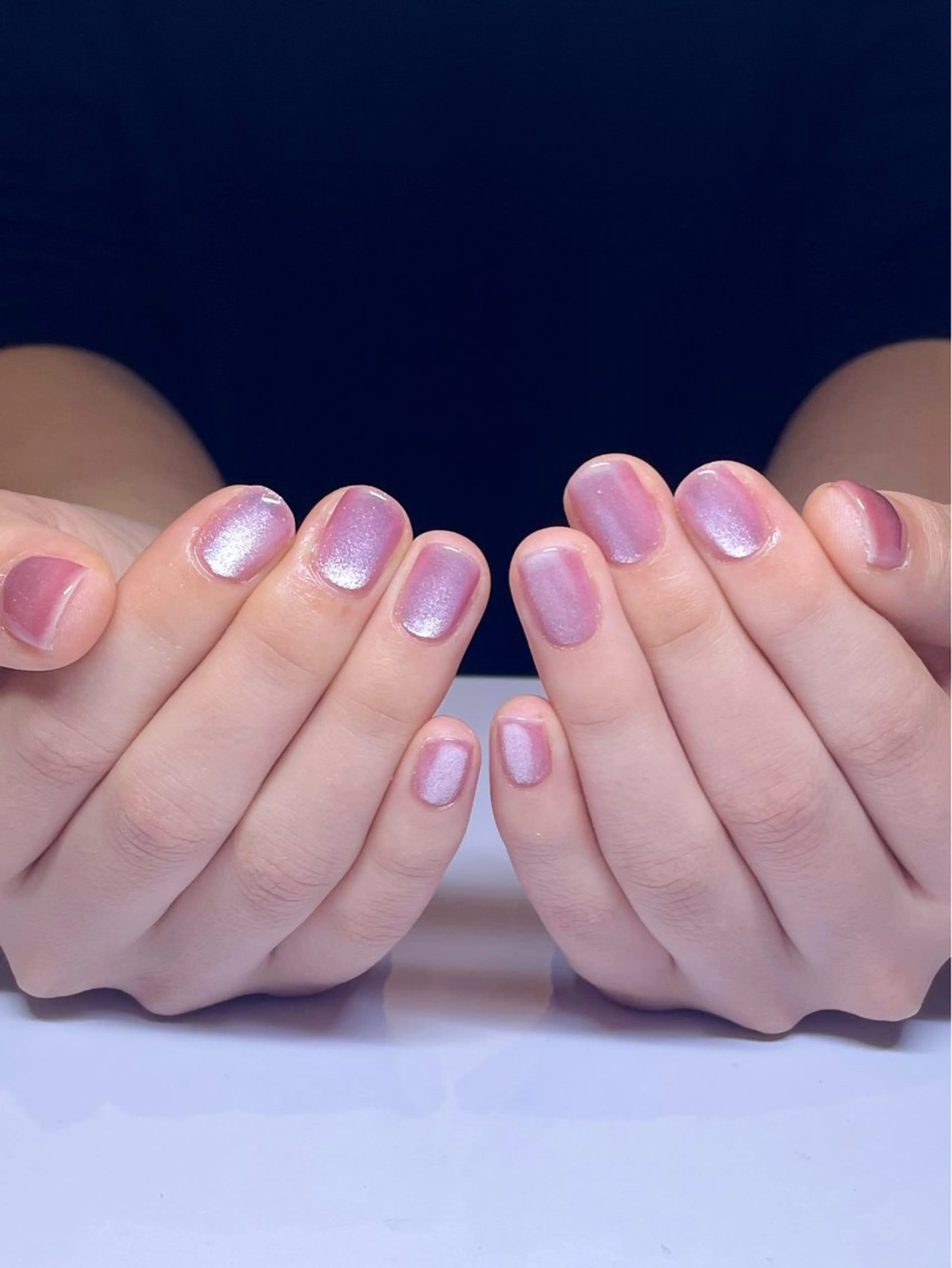 ネイル Nailsalon Repos.所属・Rika🌼 シンプル•マグネットのネイルデザイン