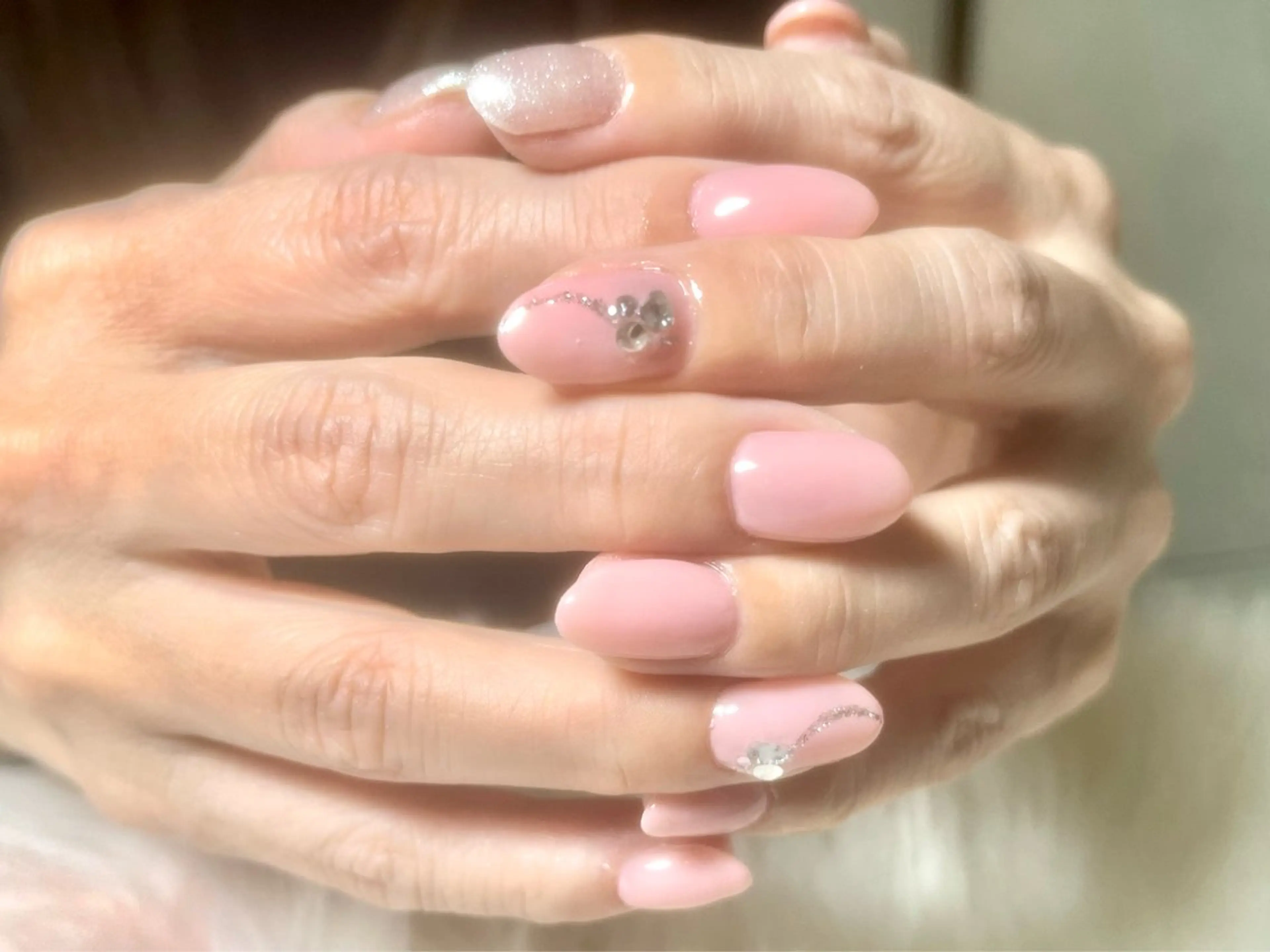 ネイル ハンドネイル ハンドケア hohomi .のネイルデザイン