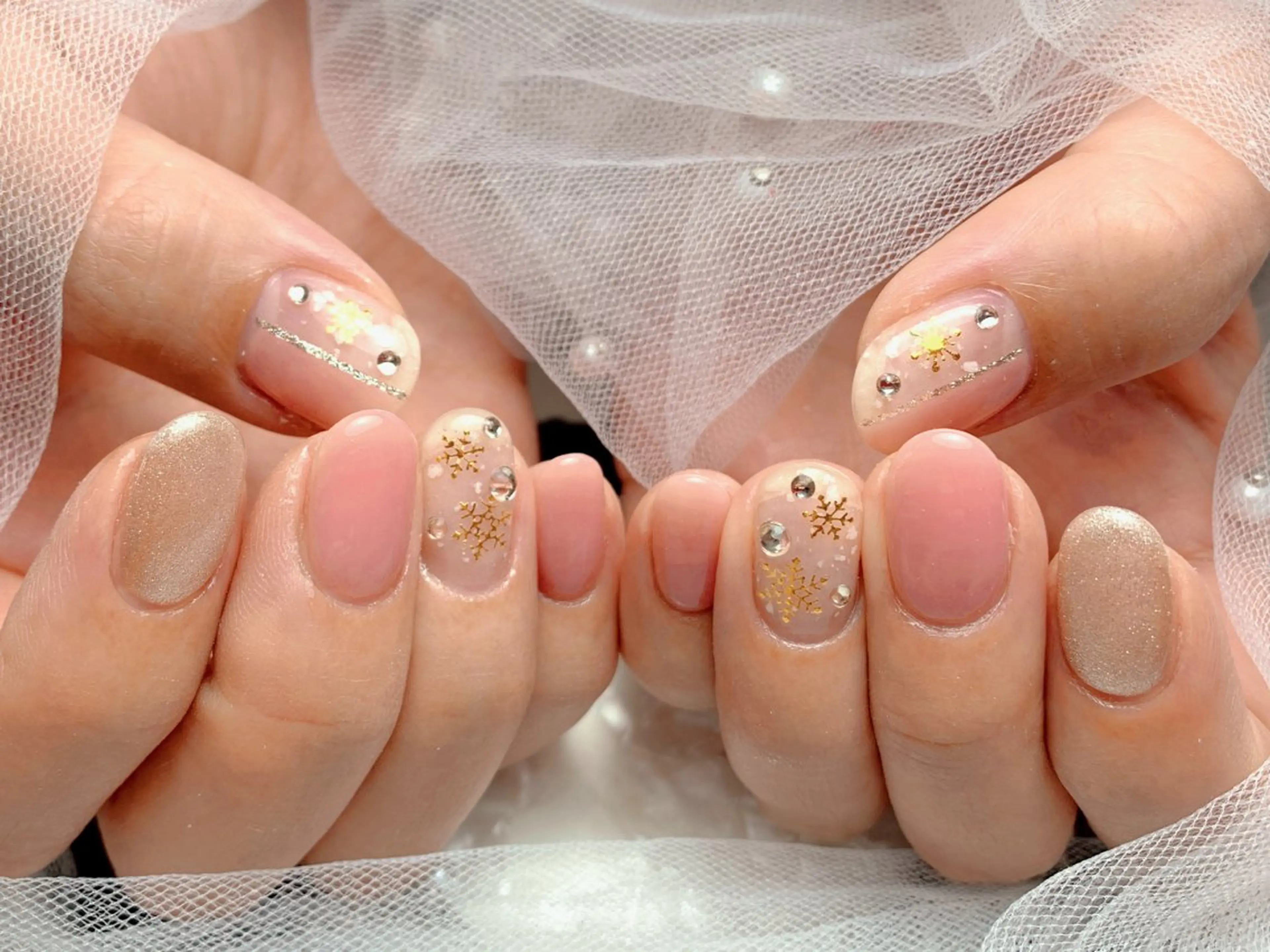 ネイル ハンドネイル マジックミラー所属・マジック ミラーのネイルデザイン