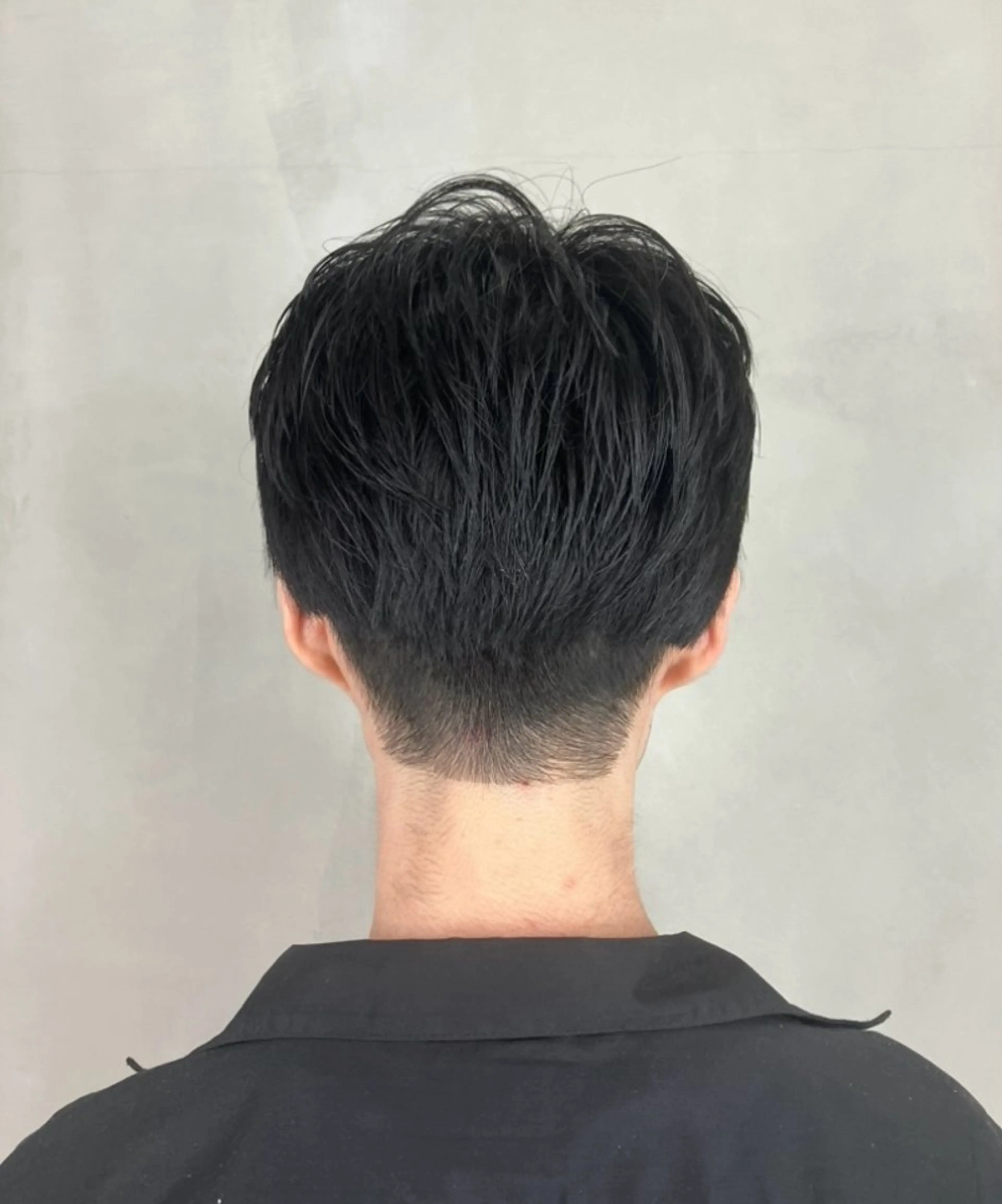 メンズ スパイキーショート 刈り上げ ウルフ・ハイレイヤー 🌟ナカノ・ユウヤのヘアスタイル