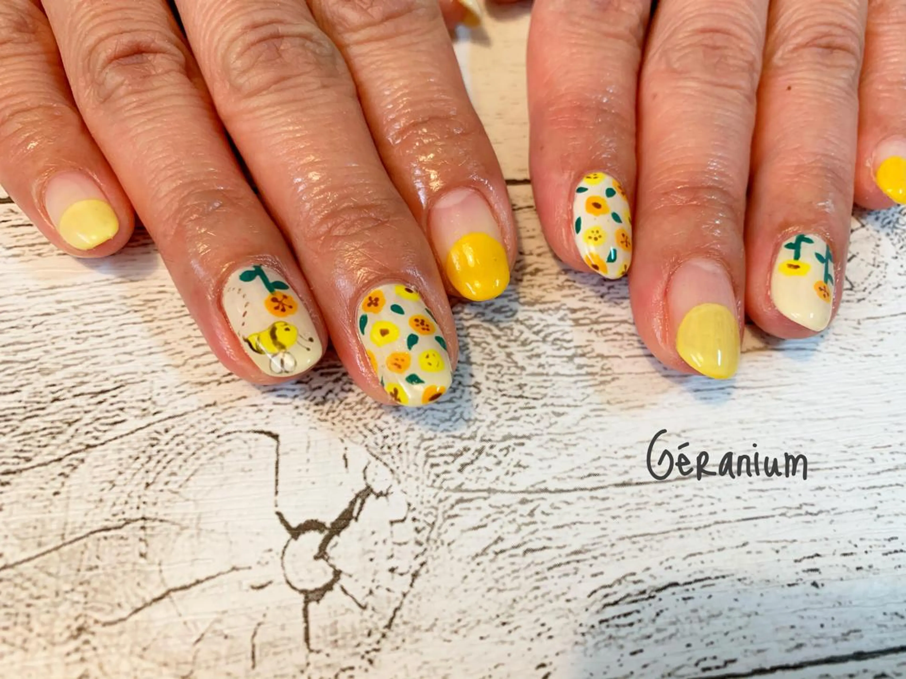 ネイル ハンドネイル GéRanium Harukaのネイルデザイン
