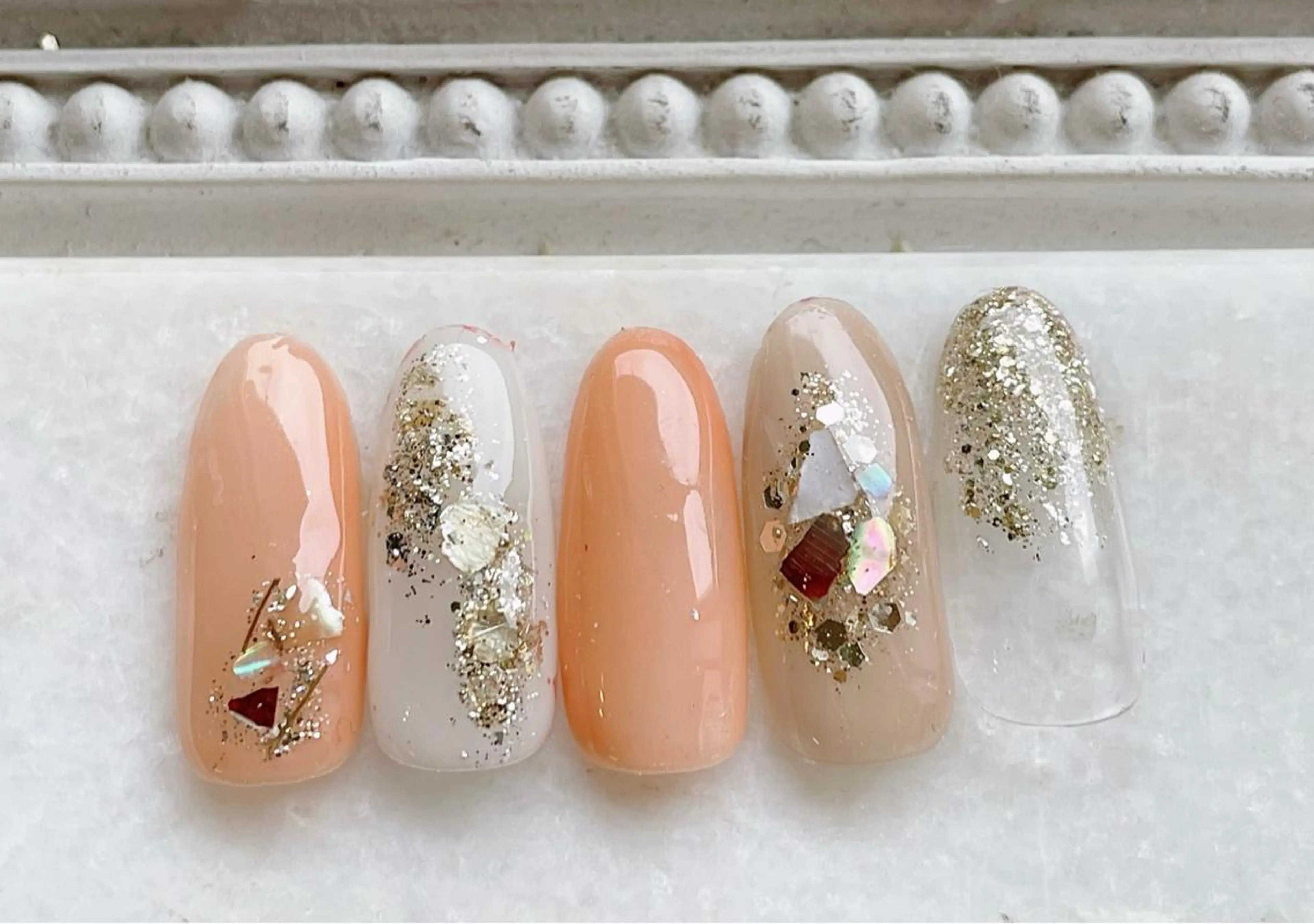 ネイル ジェルネイル キラキラネイル パラジェル ハンドネイル Satomi  のネイルデザイン