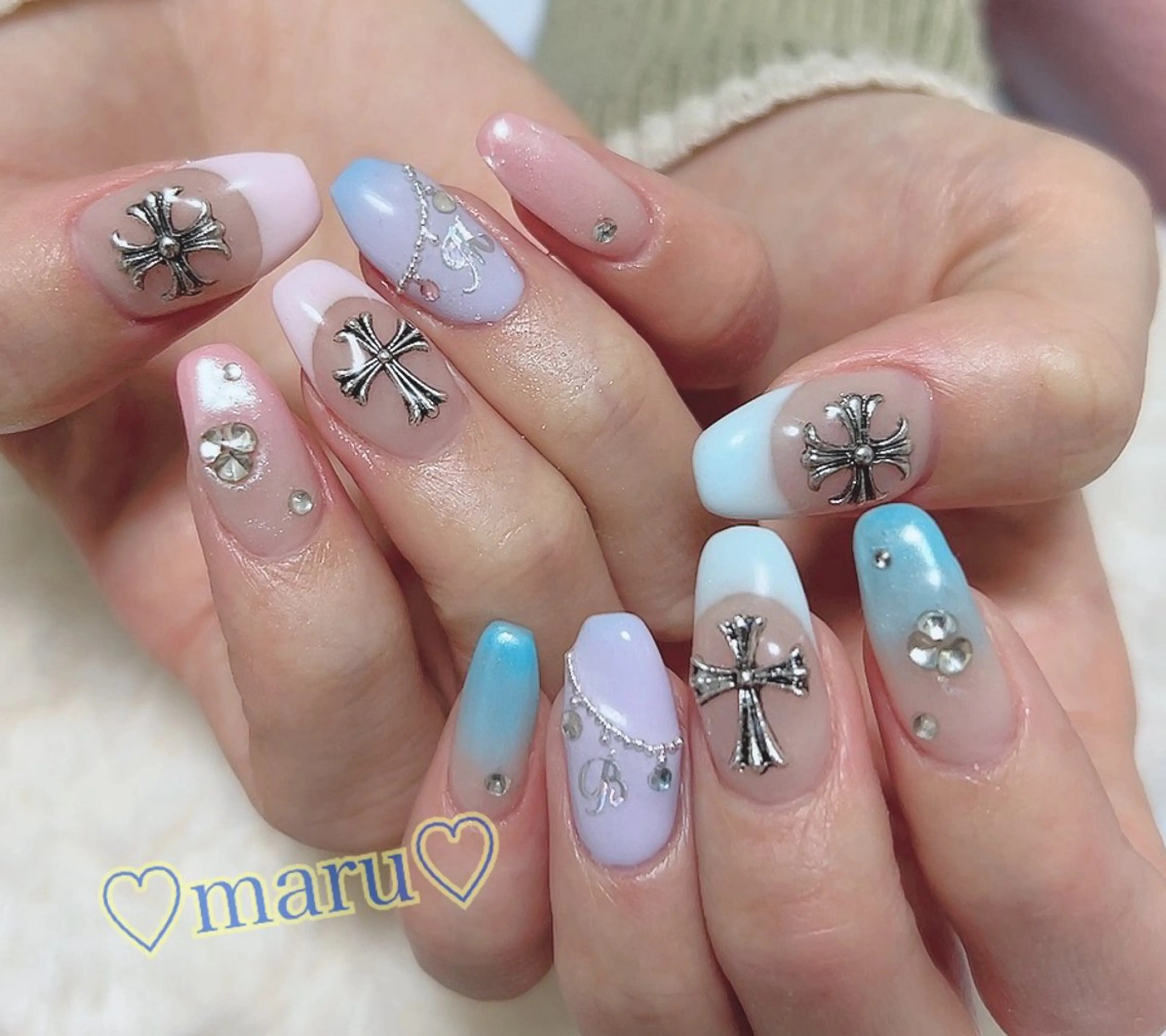 ネイル ハンドネイル フットネイル まるみ ♡のネイルデザイン