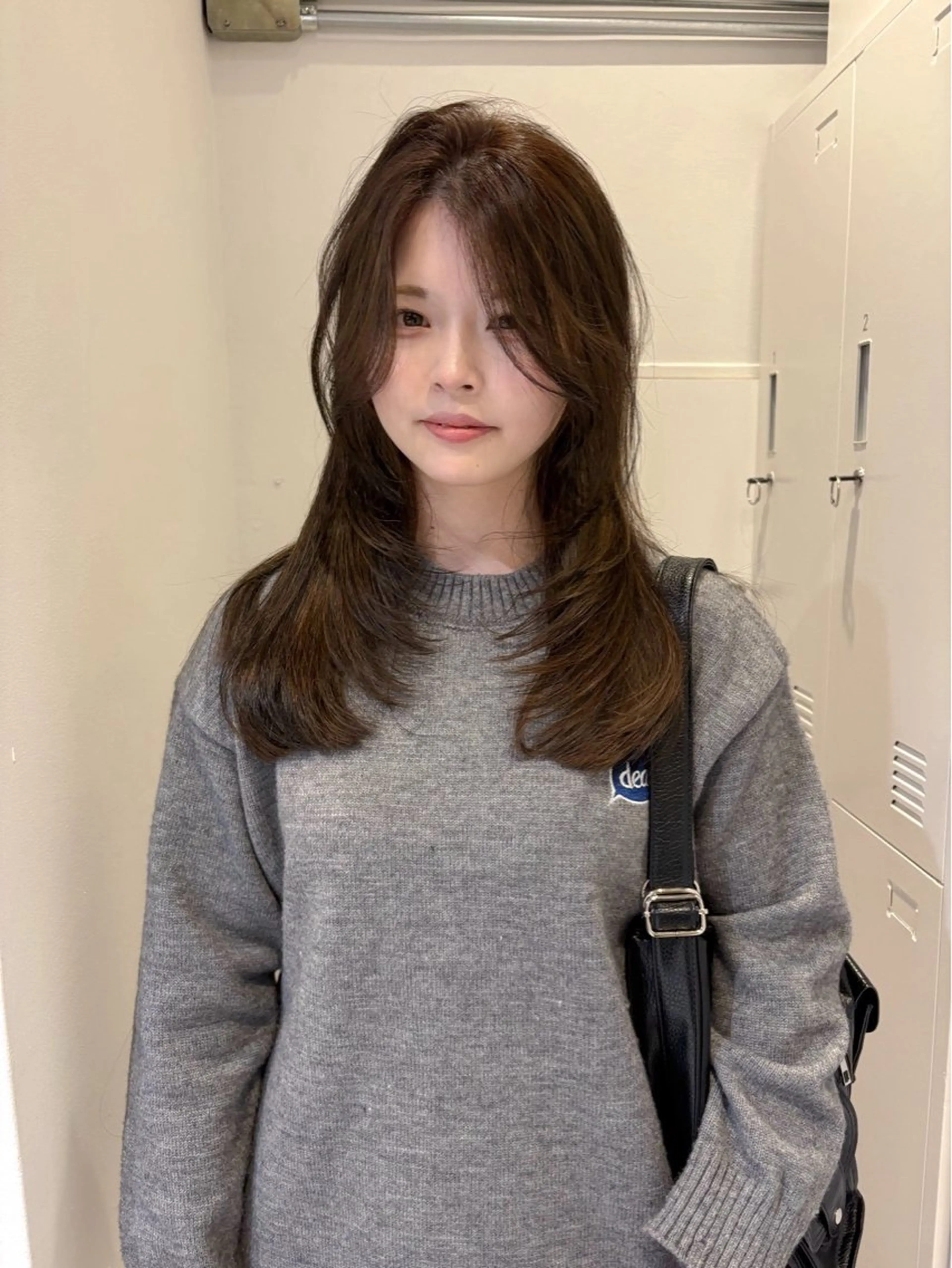 ミディアム LOREN＋透明感 オリーブhirokoのヘアスタイル