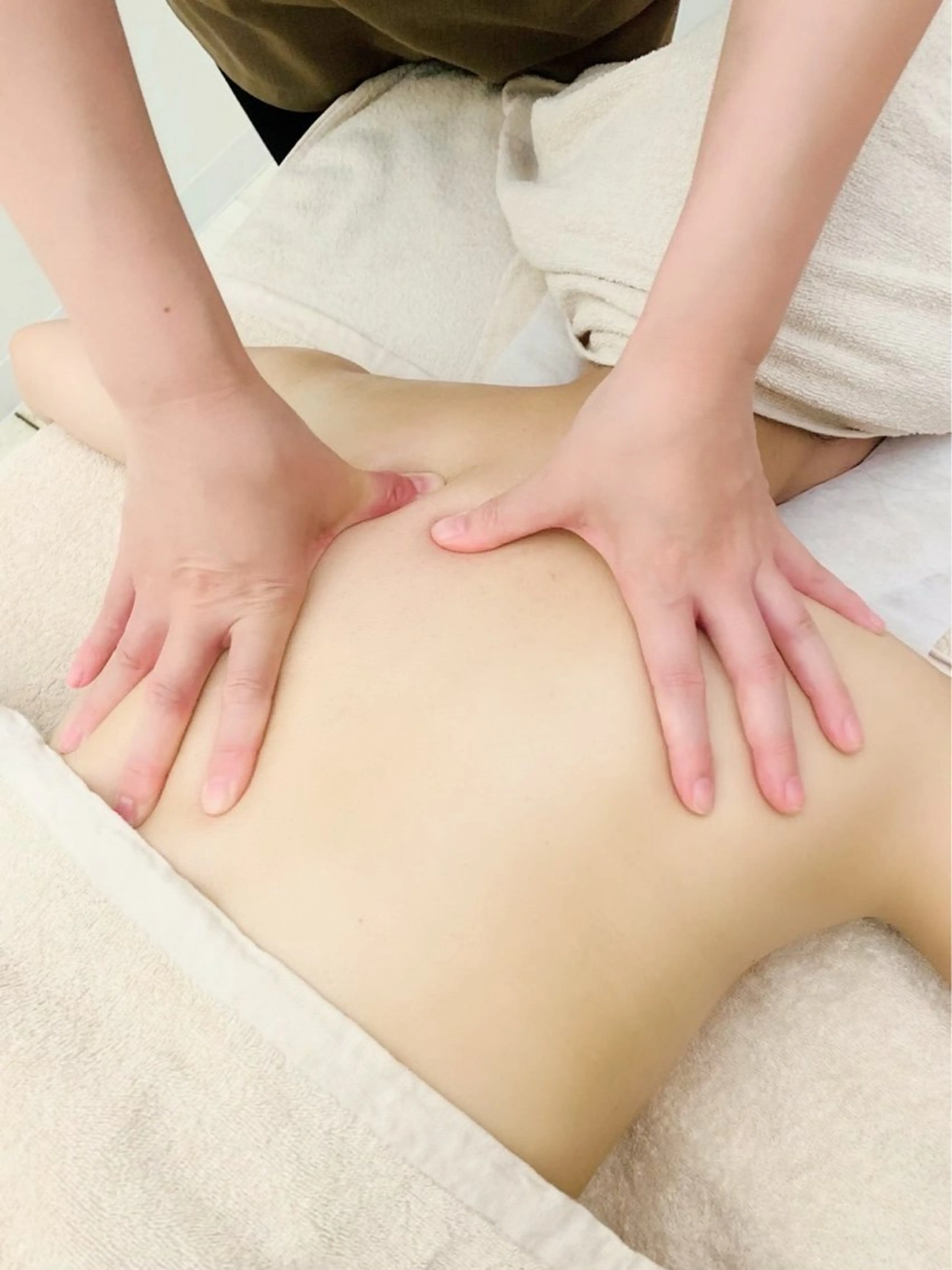 ミニモ限定価格❗️ボディバランス矯正✨オイルを使ってオールハンドで筋肉をほぐし筋膜や骨盤の歪みを矯正✨40分4,980円の写真