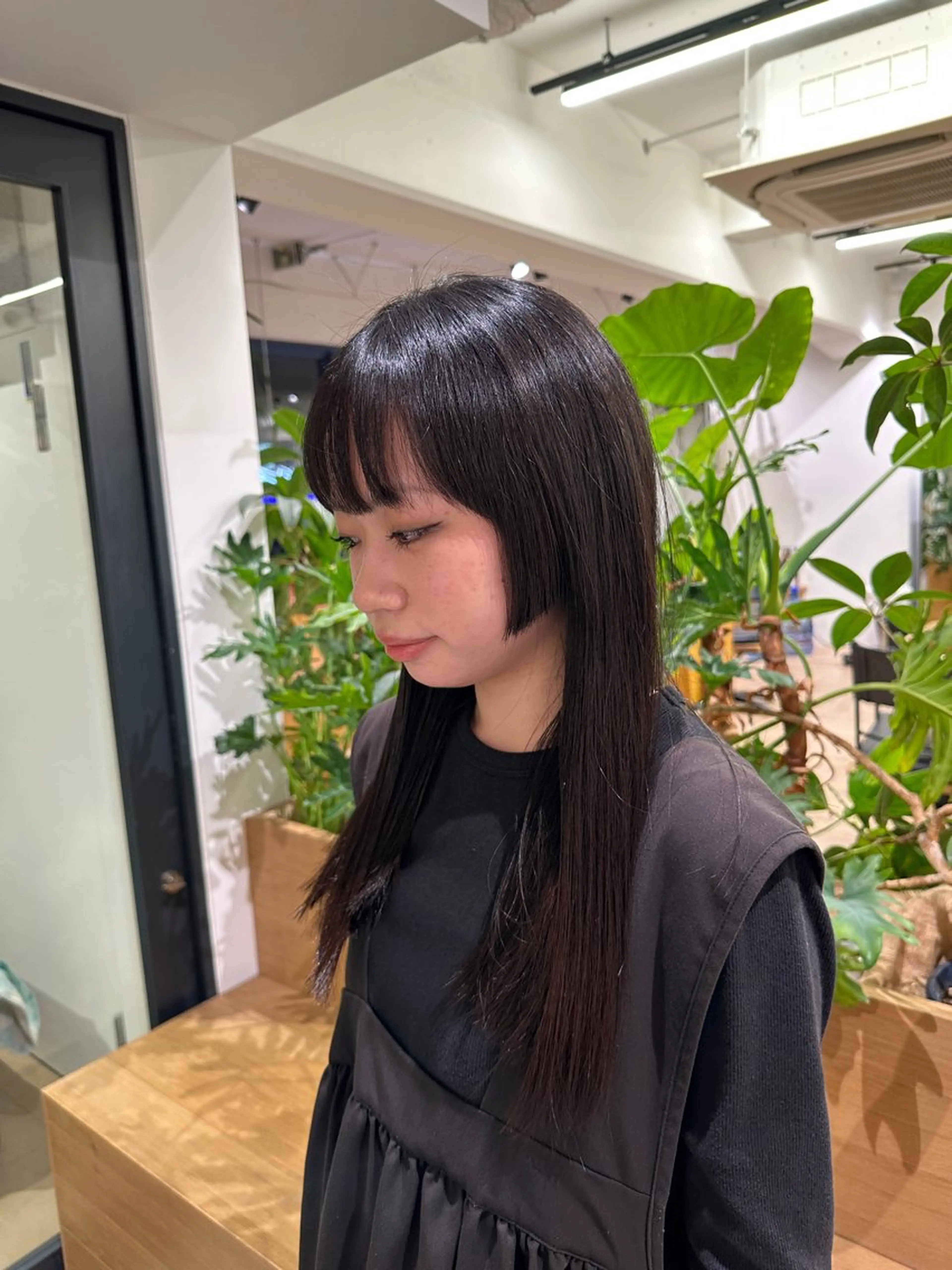 ロング 川上 彩夏のヘアスタイル