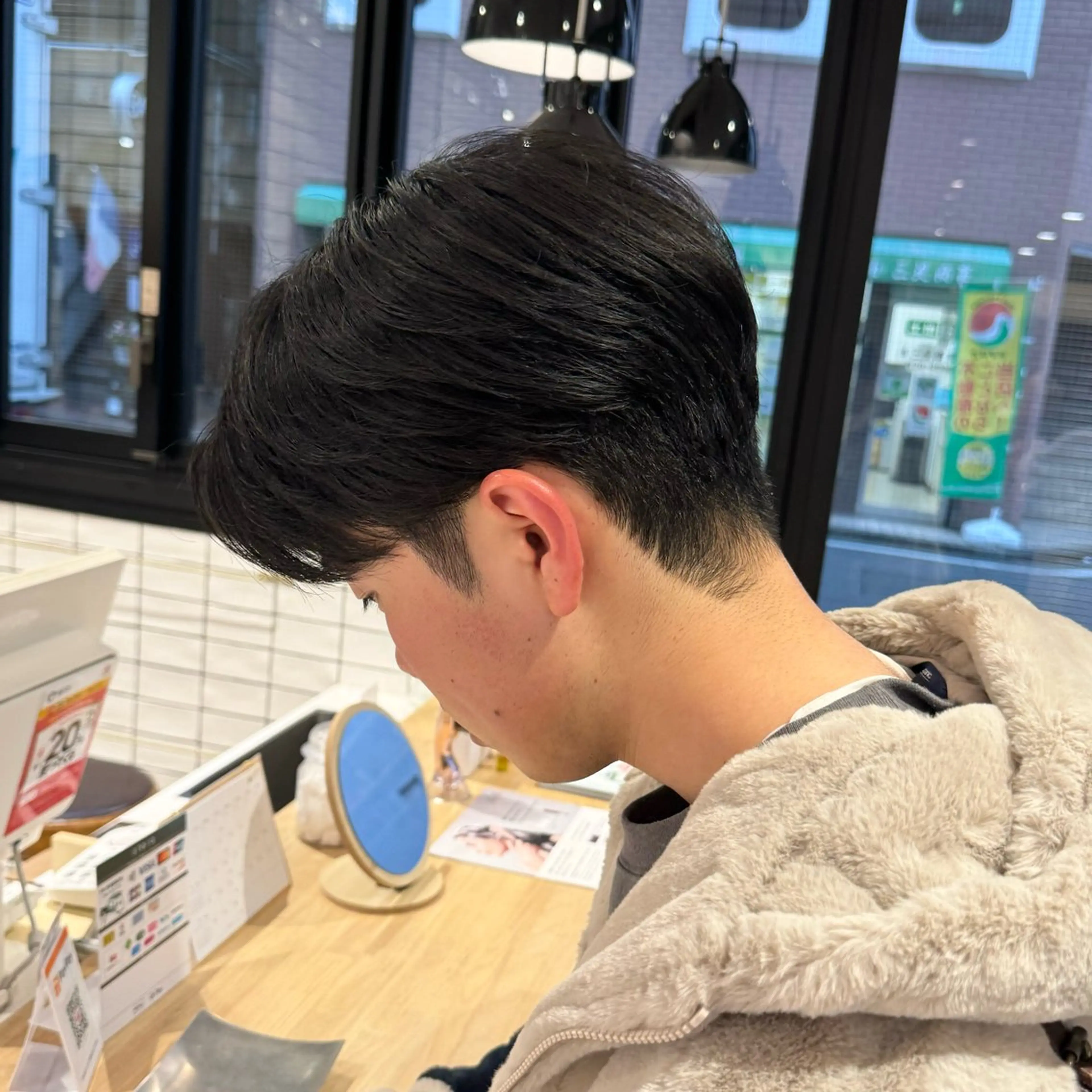 ショート カット 艶カラー/暖色カラー /透明感/ryutoのヘアスタイル