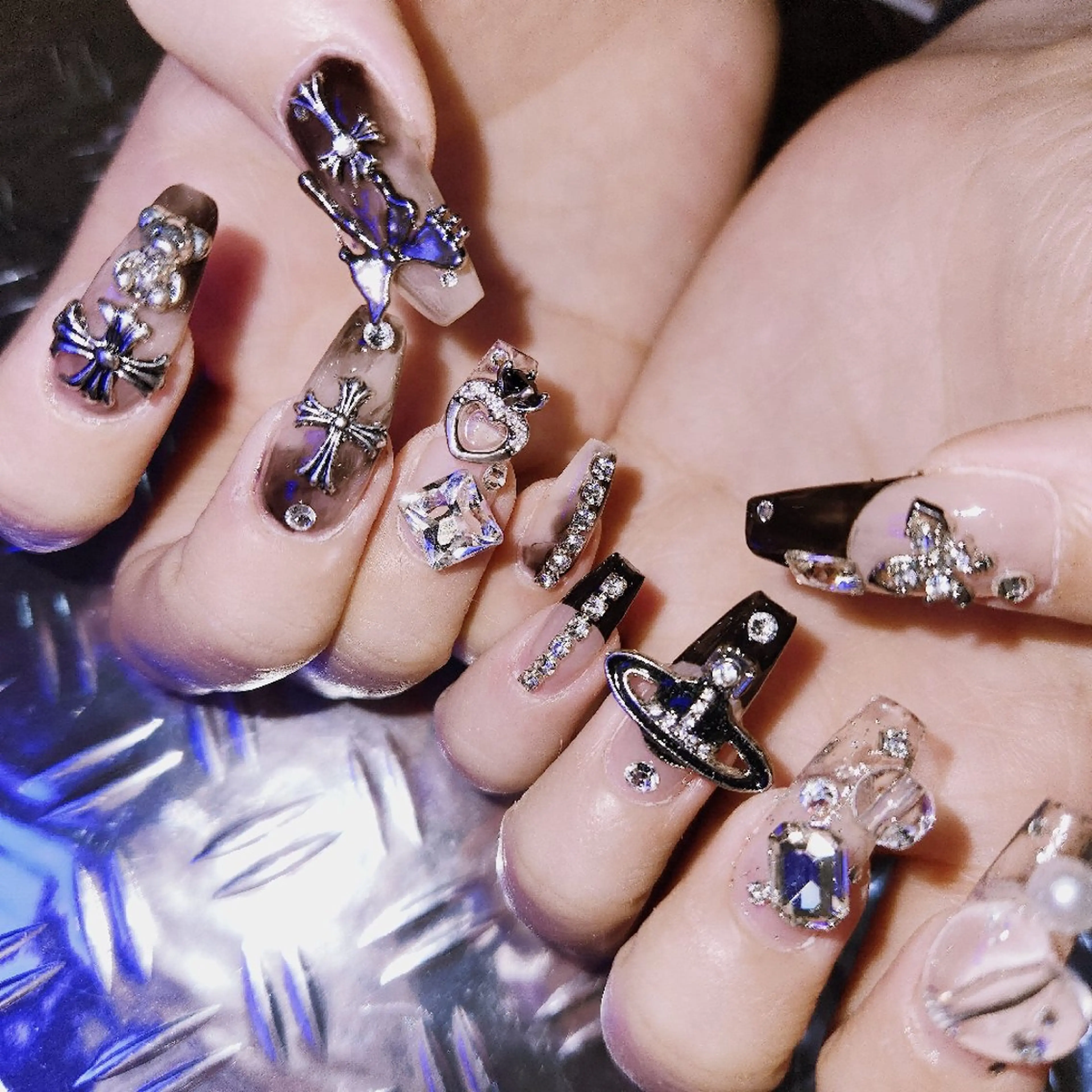 ネイル u n o n a i l 01のネイルデザイン