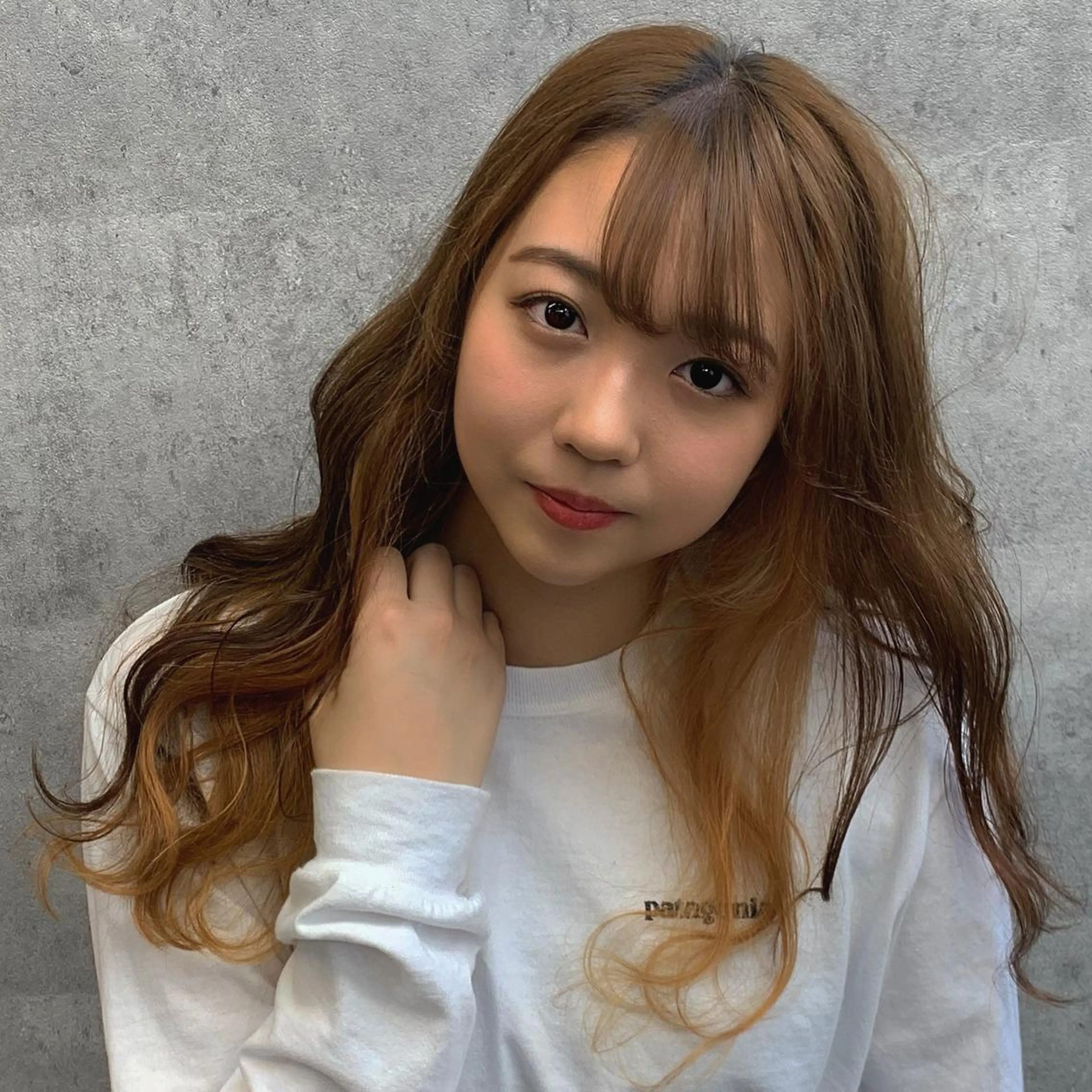 ロング カラー オレンジ Chara Chalone所属・今野 美栄のヘアスタイル