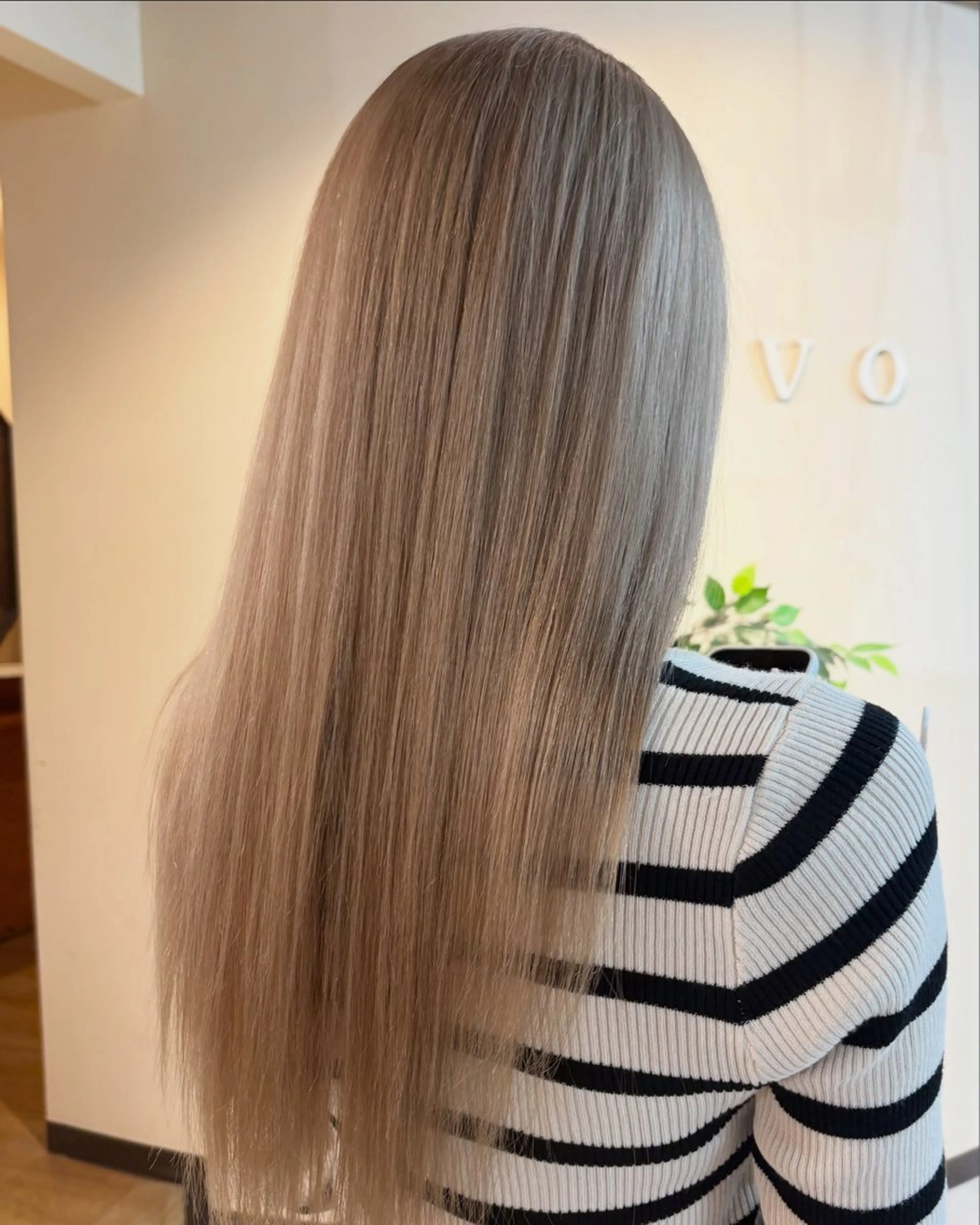 ロング 宮本 いぶきのヘアスタイル