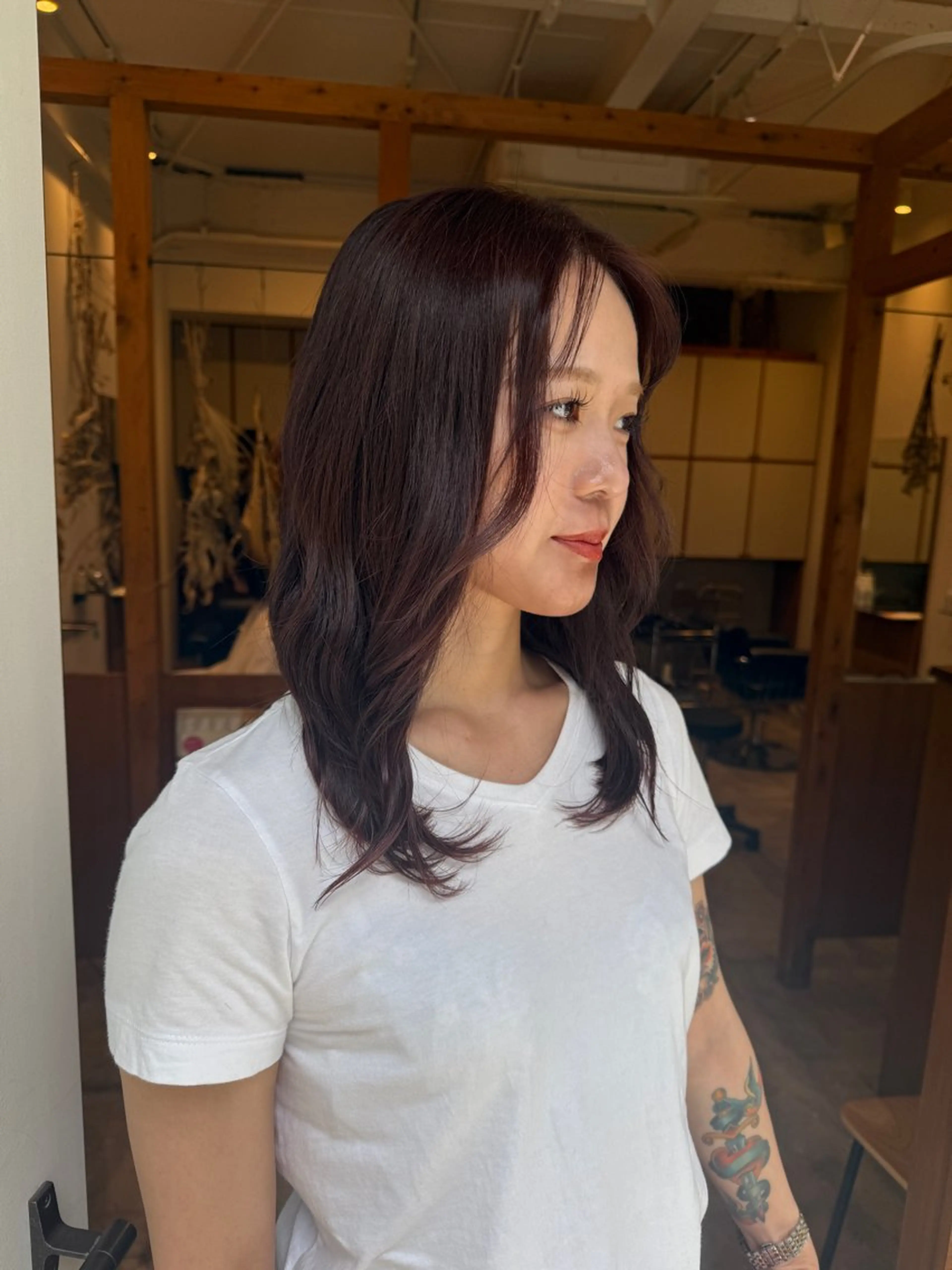 セミロング カラー ヘアカラー ‎🤍江坂 ハヤシアヤナ‎🤍のヘアスタイル