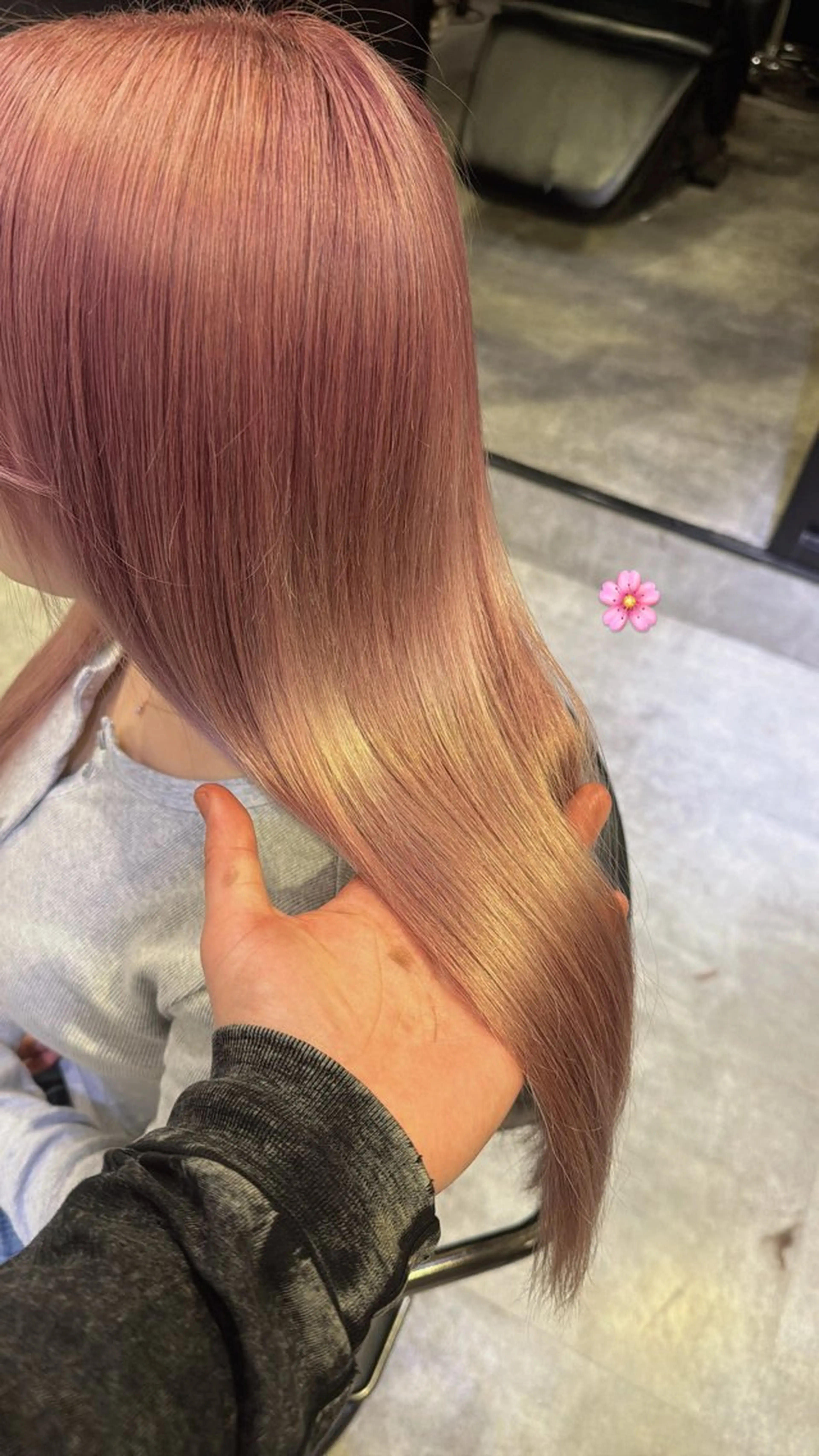 ロング カラー 浅田 志門のヘアスタイル