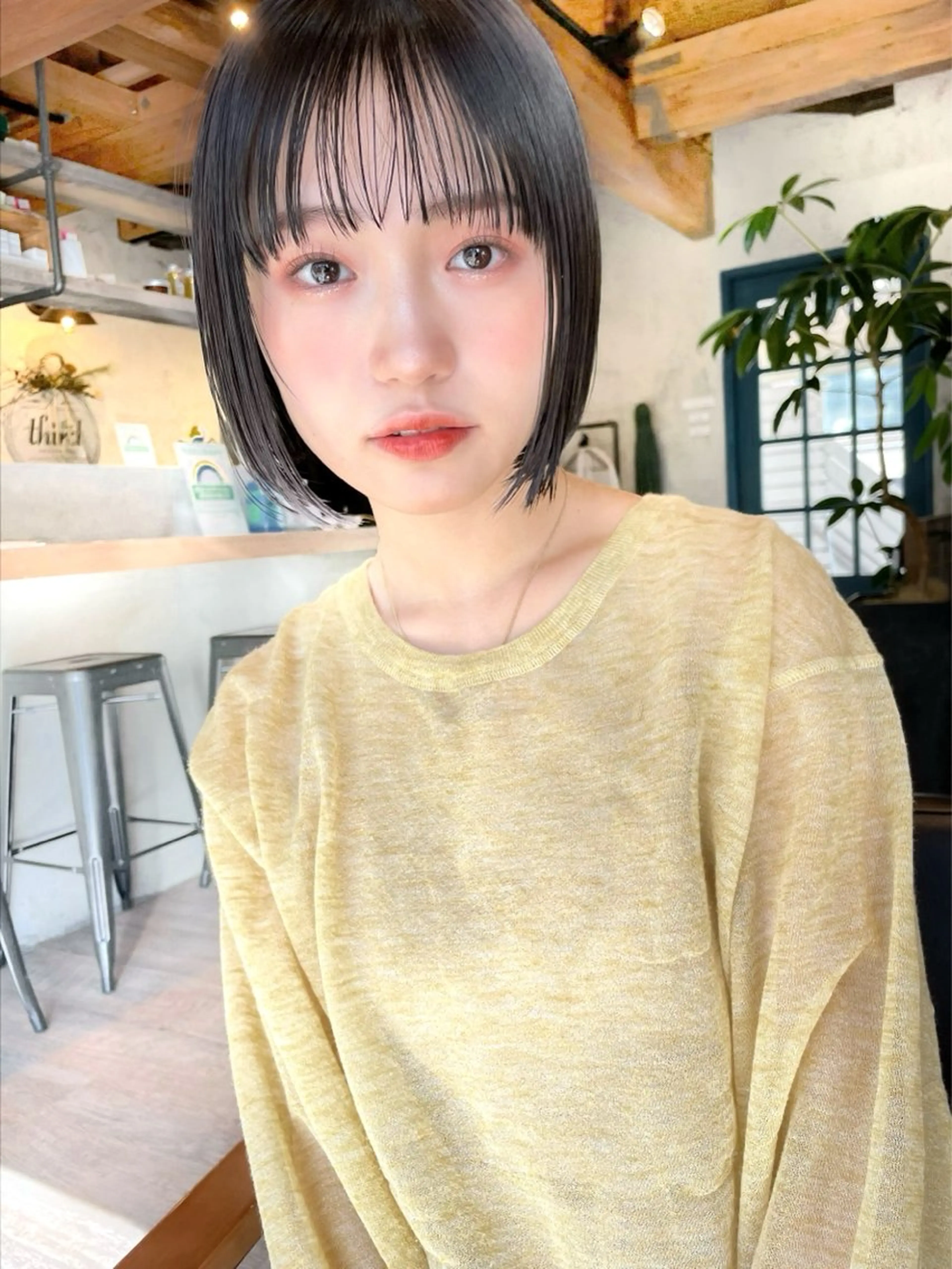 ショート カラー 切りっぱなしボブ ボブレイヤー ボブ くびれヘア 顔まわりレイヤー カット ヘアカラー 結べるレイヤーボブ くびれLady表参道のヘアスタイル