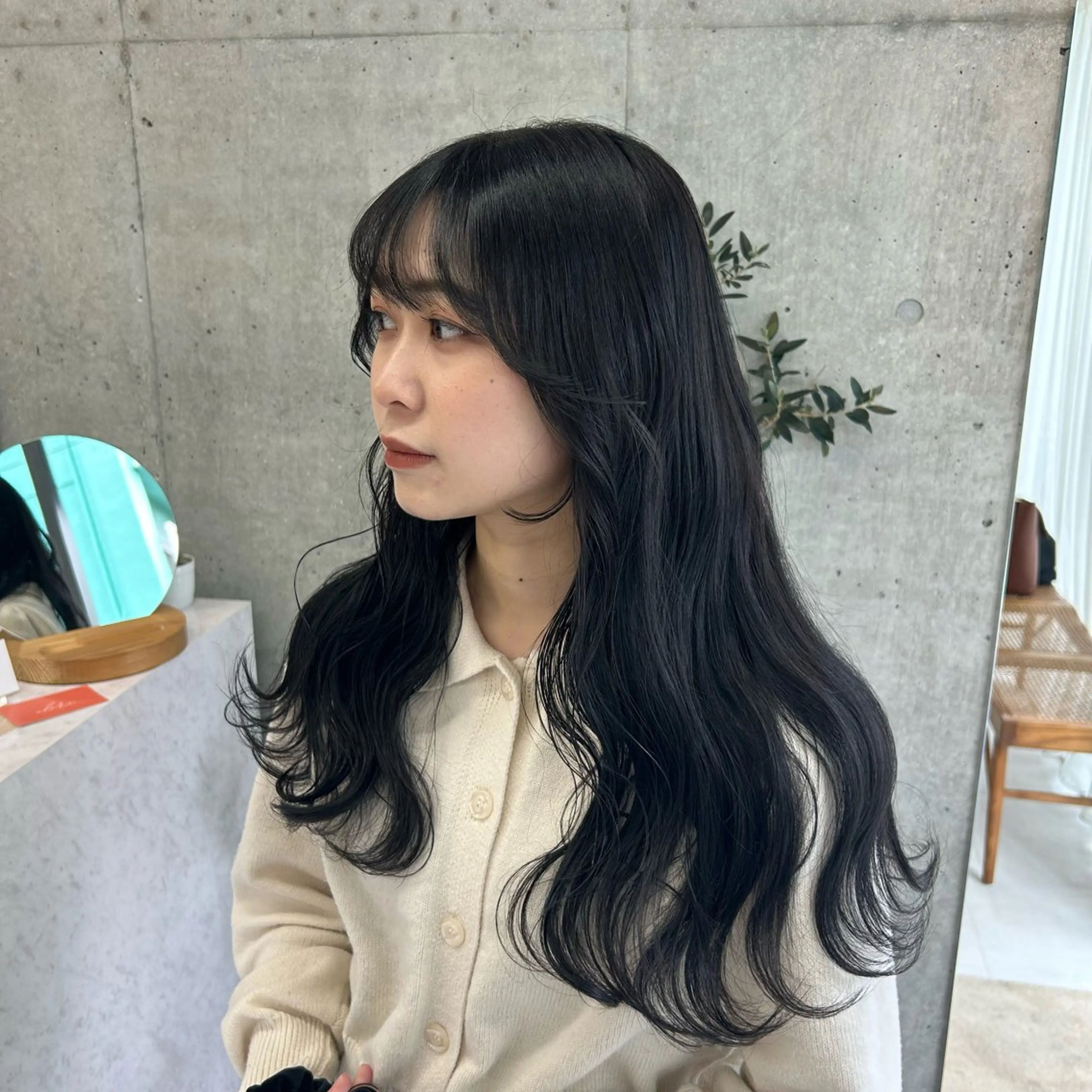 ロング ヘアカラー トリートメント Lomalia Yuuka/42🩵のヘアスタイル