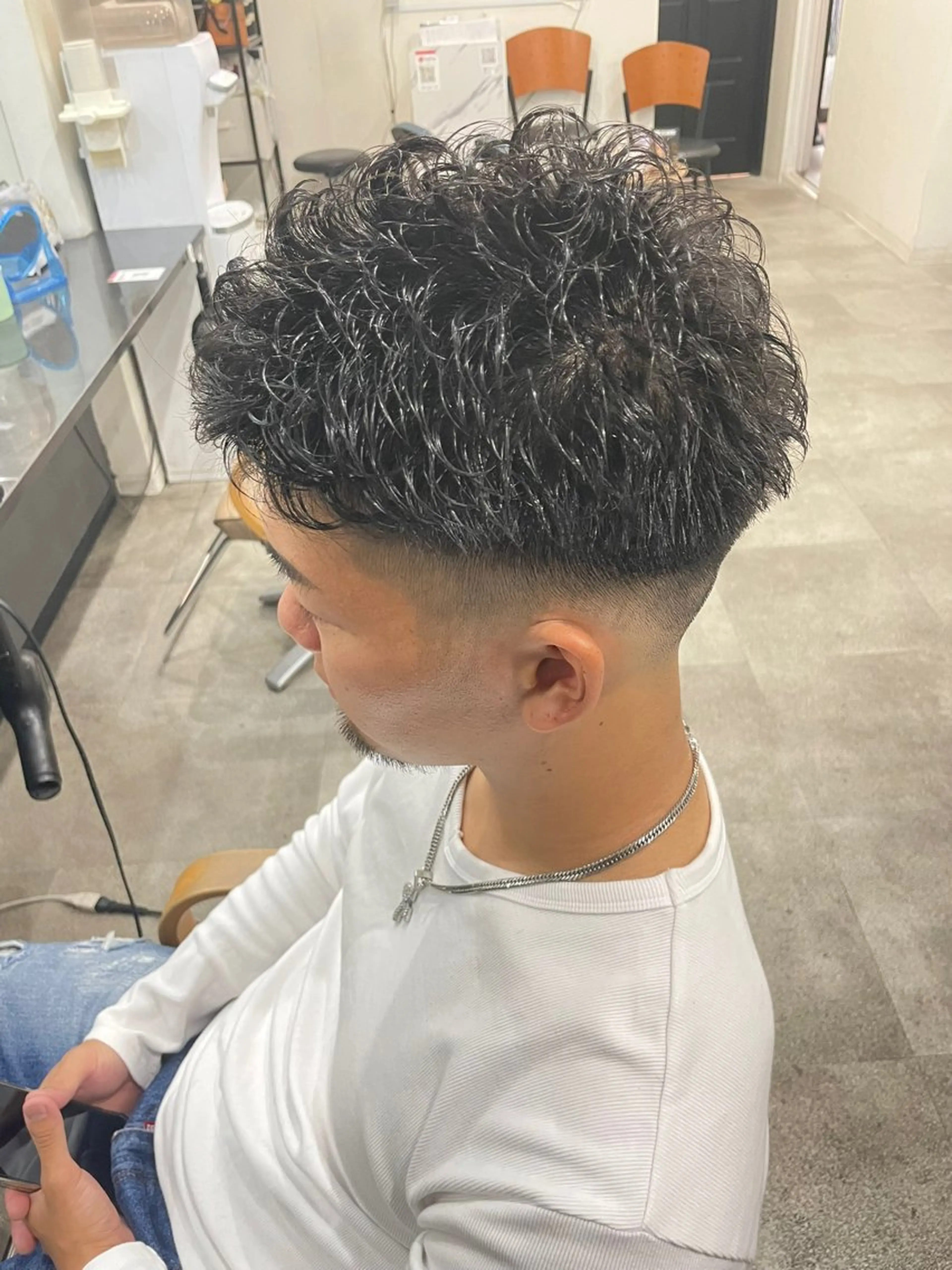 ショート パーマ 髙野 亮吾のヘアスタイル