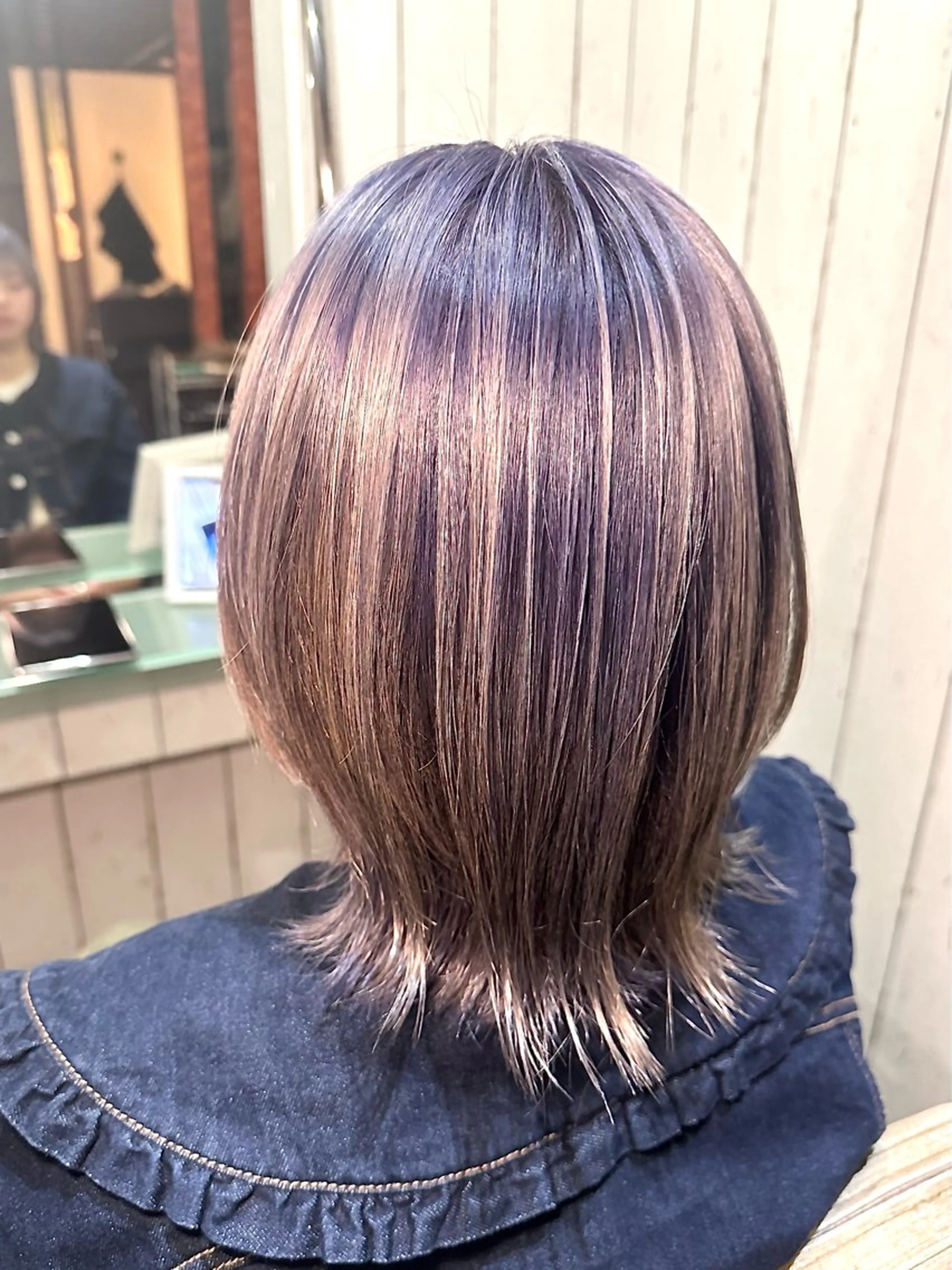 ミディアム カラー ヘアアレンジ バレイヤージュ ブリーチ レイヤーカット MiU所属・韓国×髪質改善×美髪 縮毛矯正×レイヤーのヘアスタイル