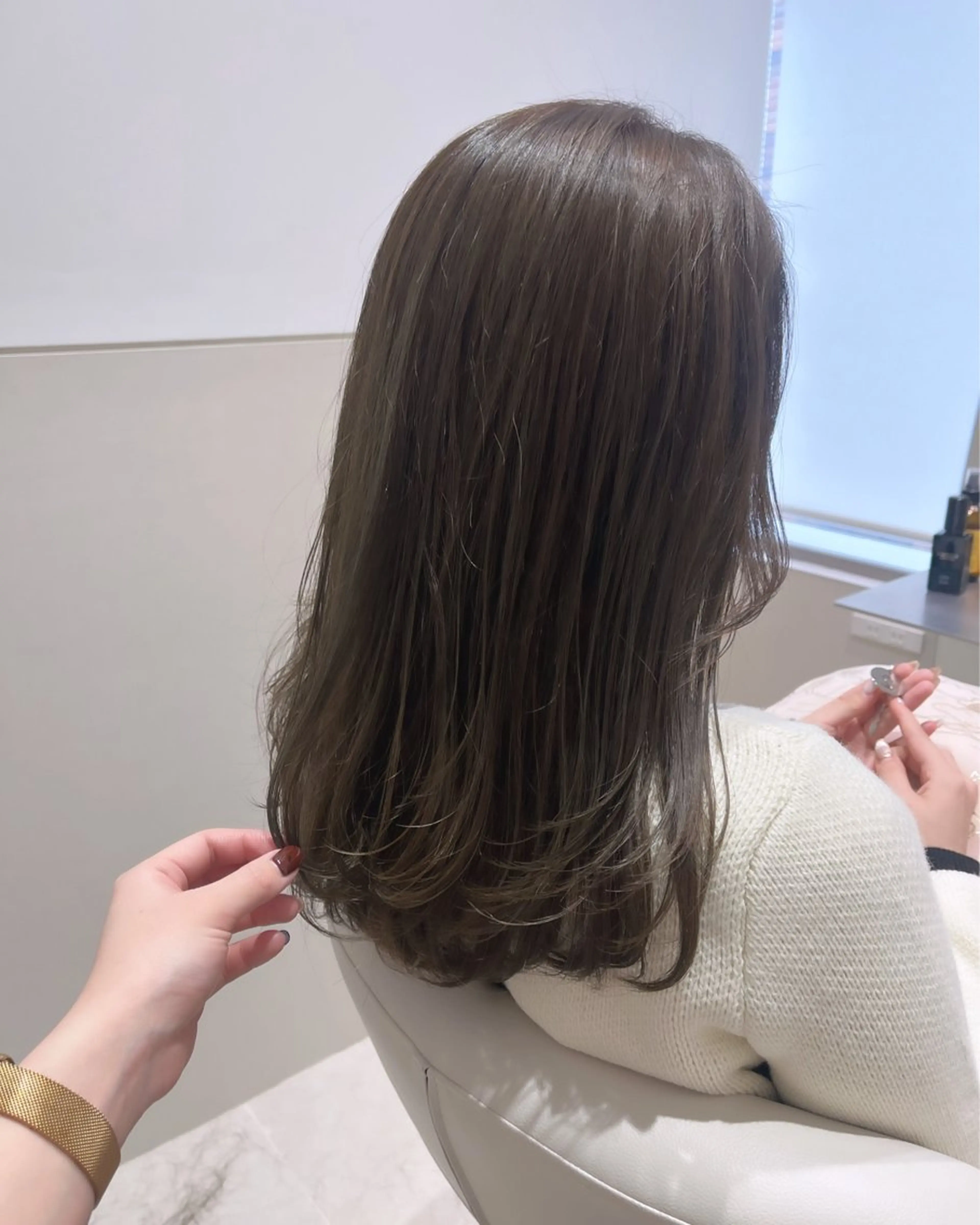 セミロング カラー レイヤーカット カット ヘアカラー SALOWIN京都河原町suite店所属・うる艶カラー／ 髪質改善／arisaのヘアスタイル