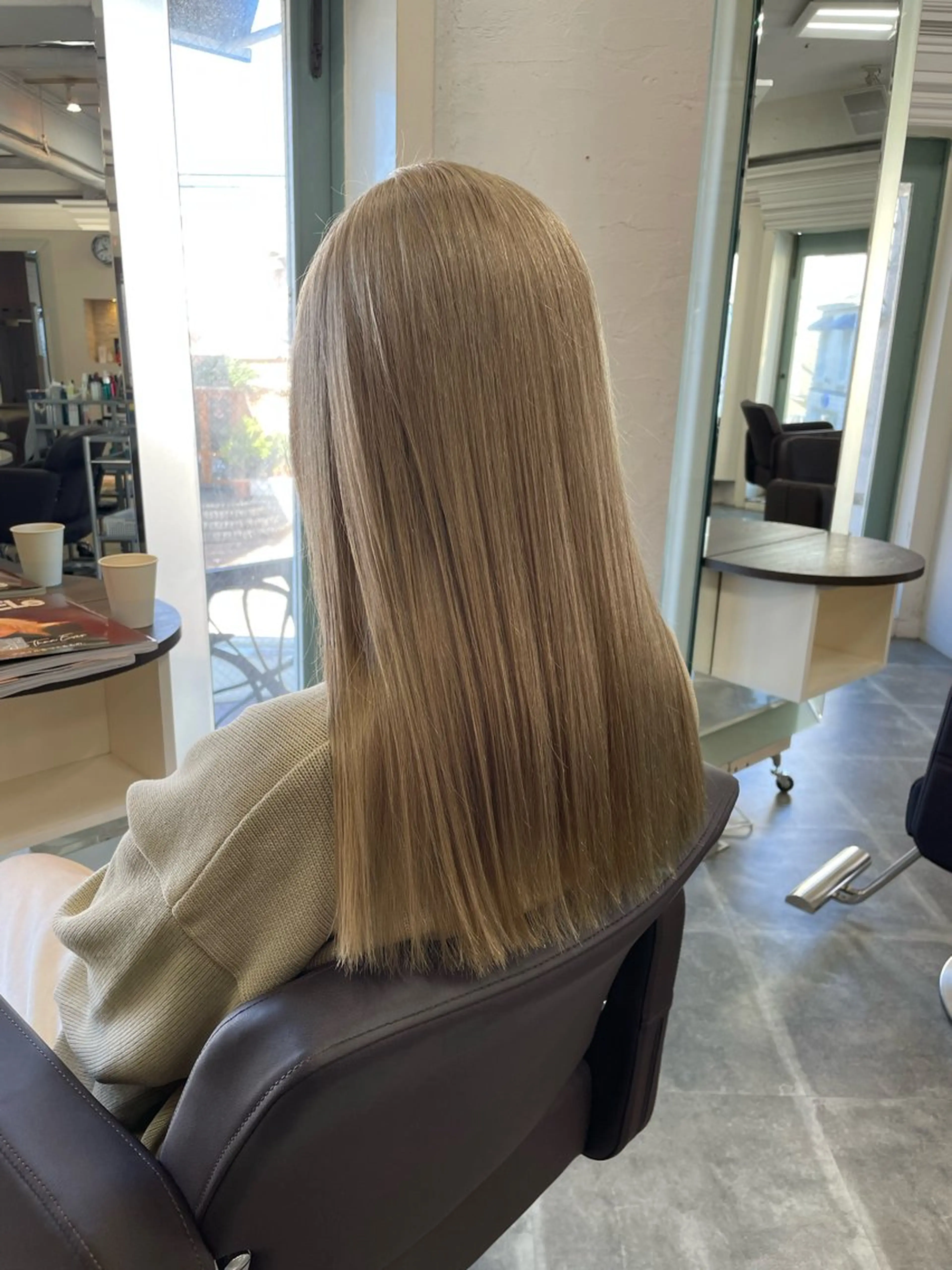 ロング カラー カット ヘアカラー トリートメント 平 ちひろのヘアスタイル